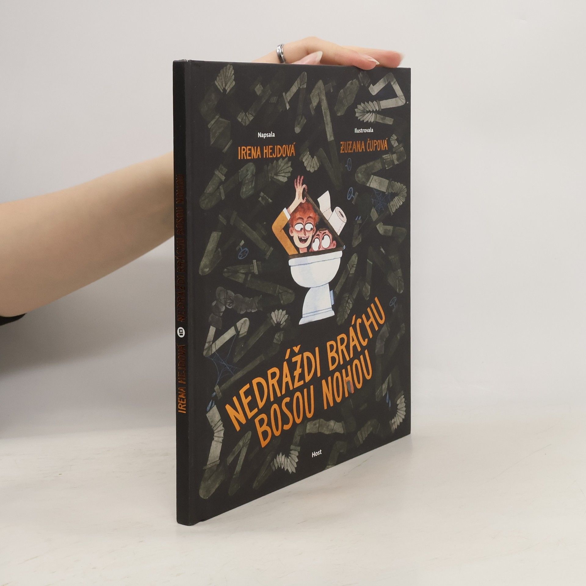 Irena Hejdová Nedráždi bráchu bosou nohou