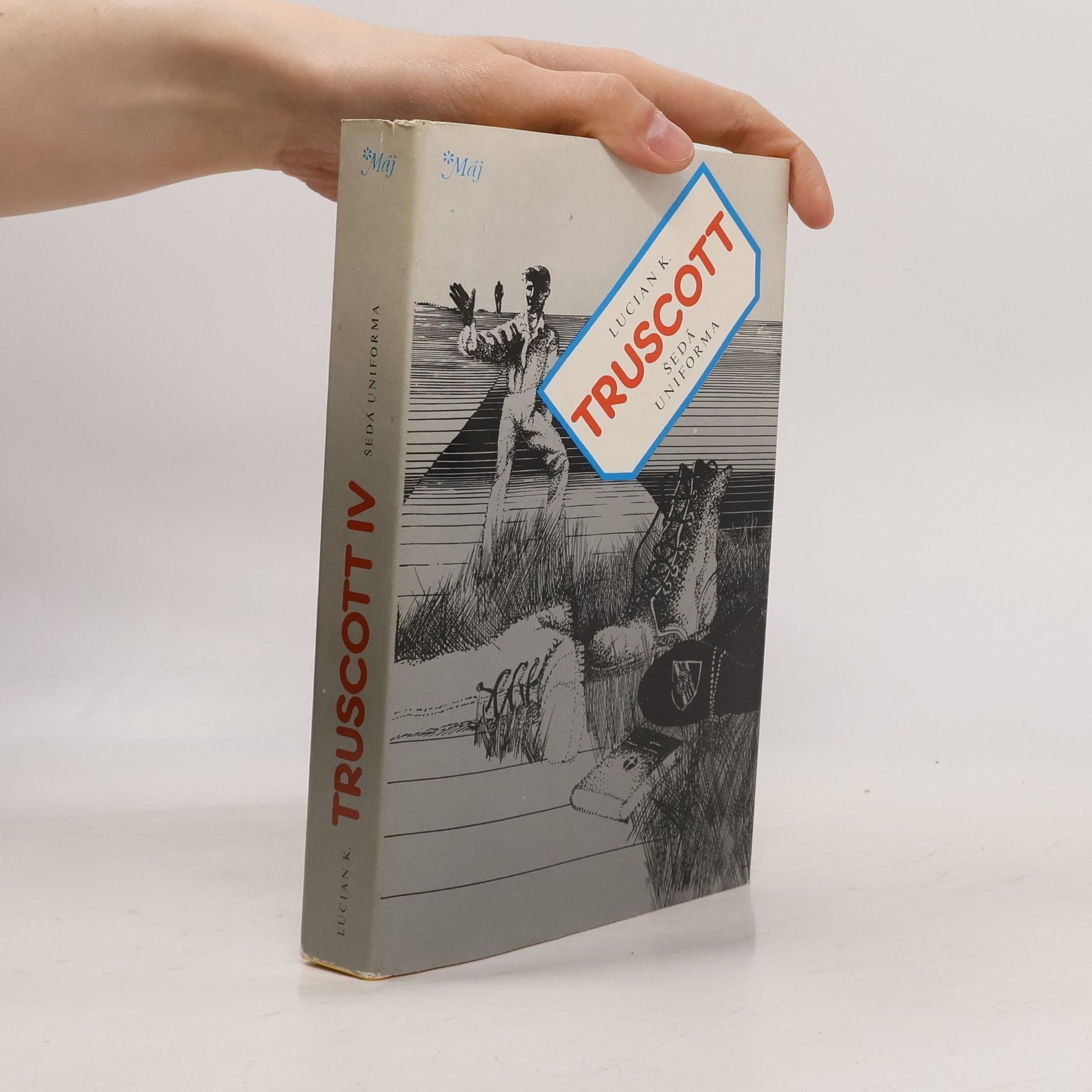 Lucian K. Truscott Šedá uniforma