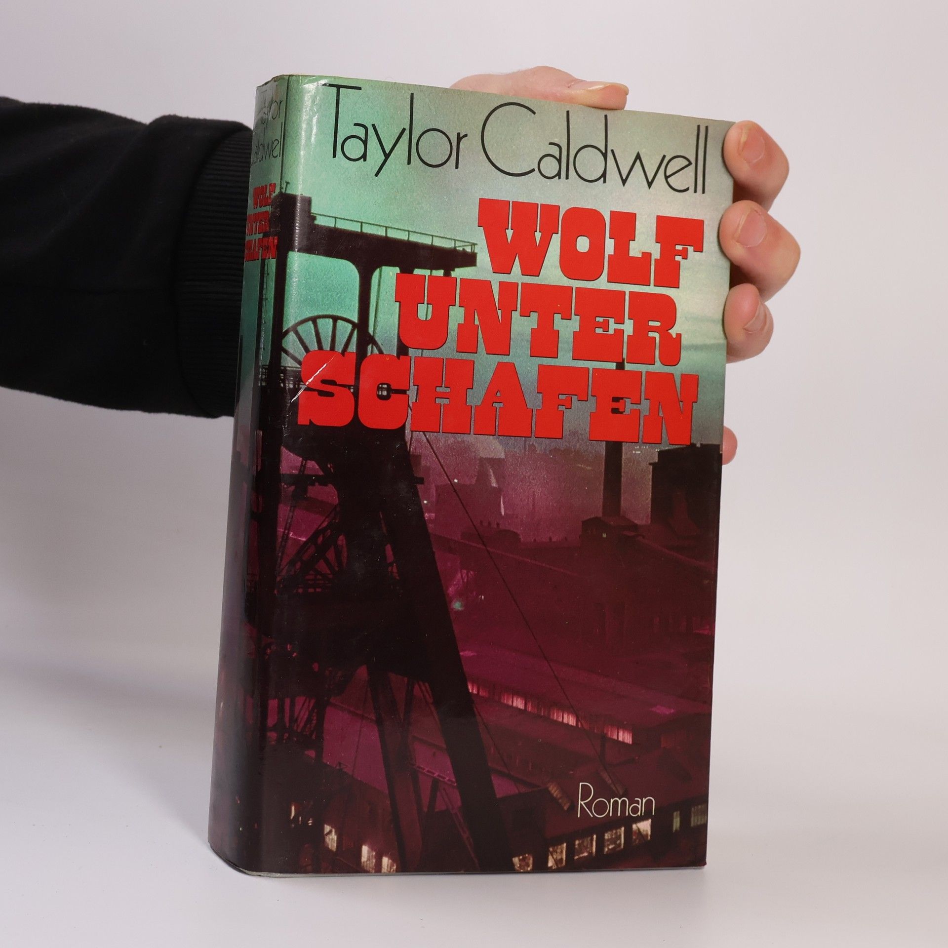 Taylor Caldwell Wolf unter Schafen