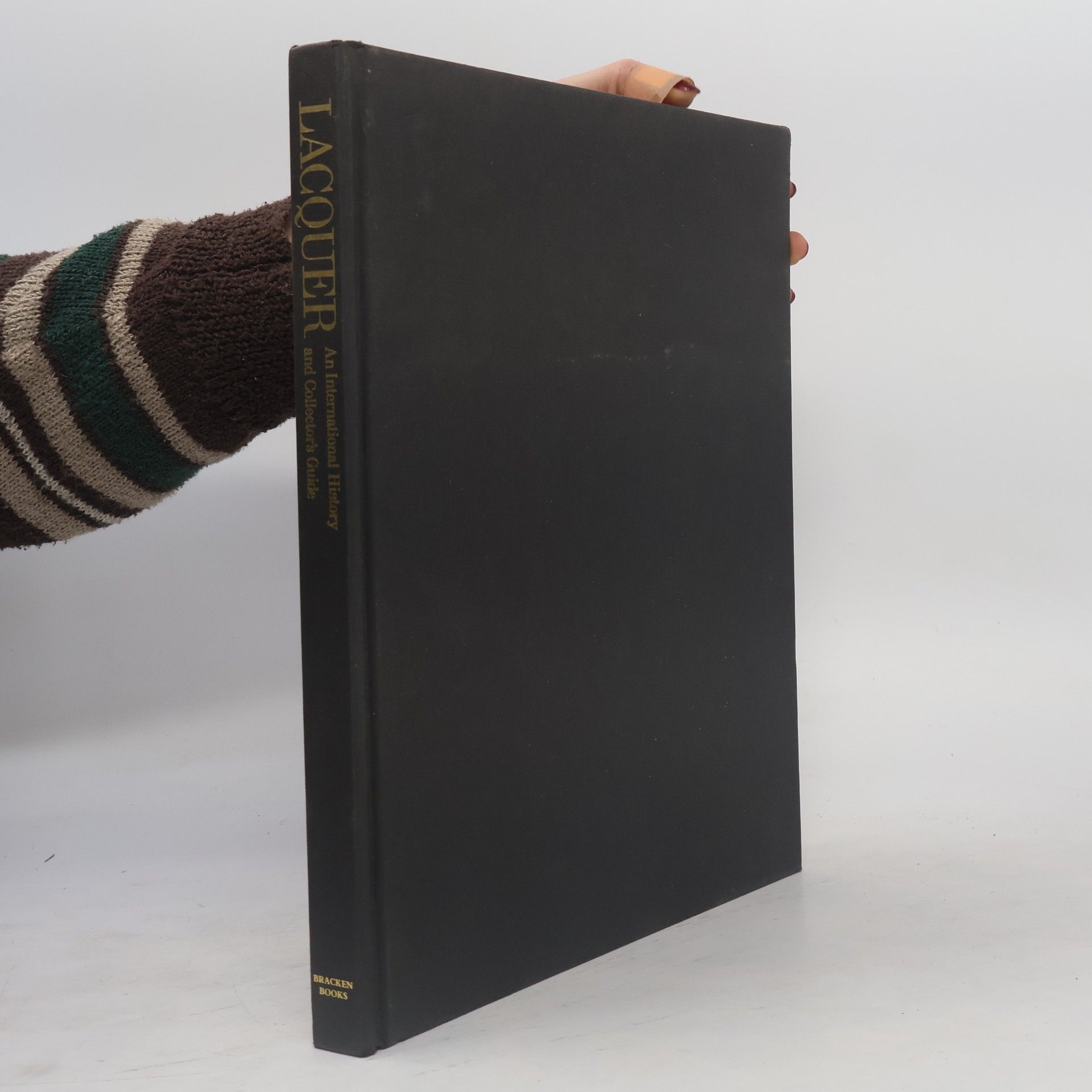 Jonathan Bourne Lacquer