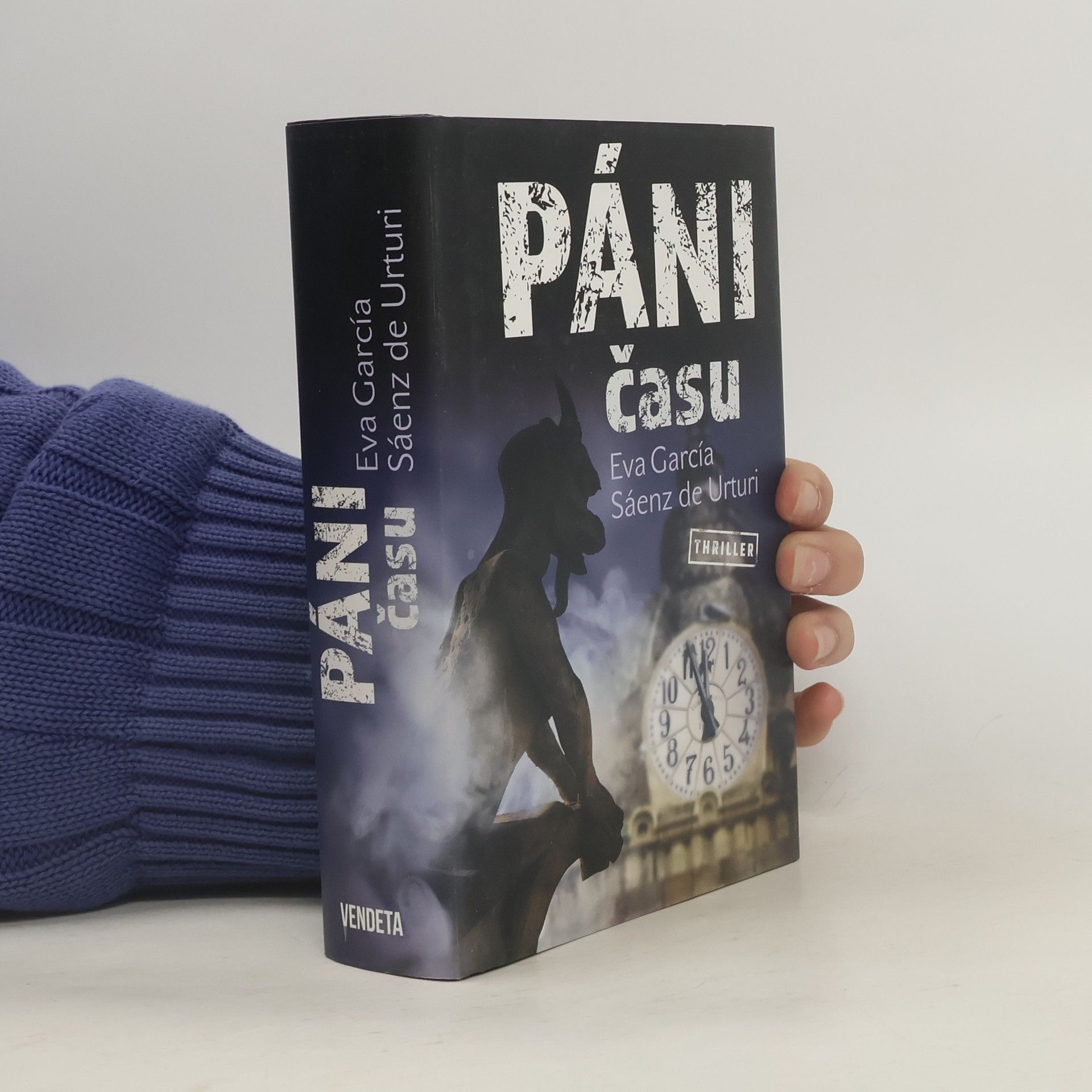 Eva García Sáenz Páni času