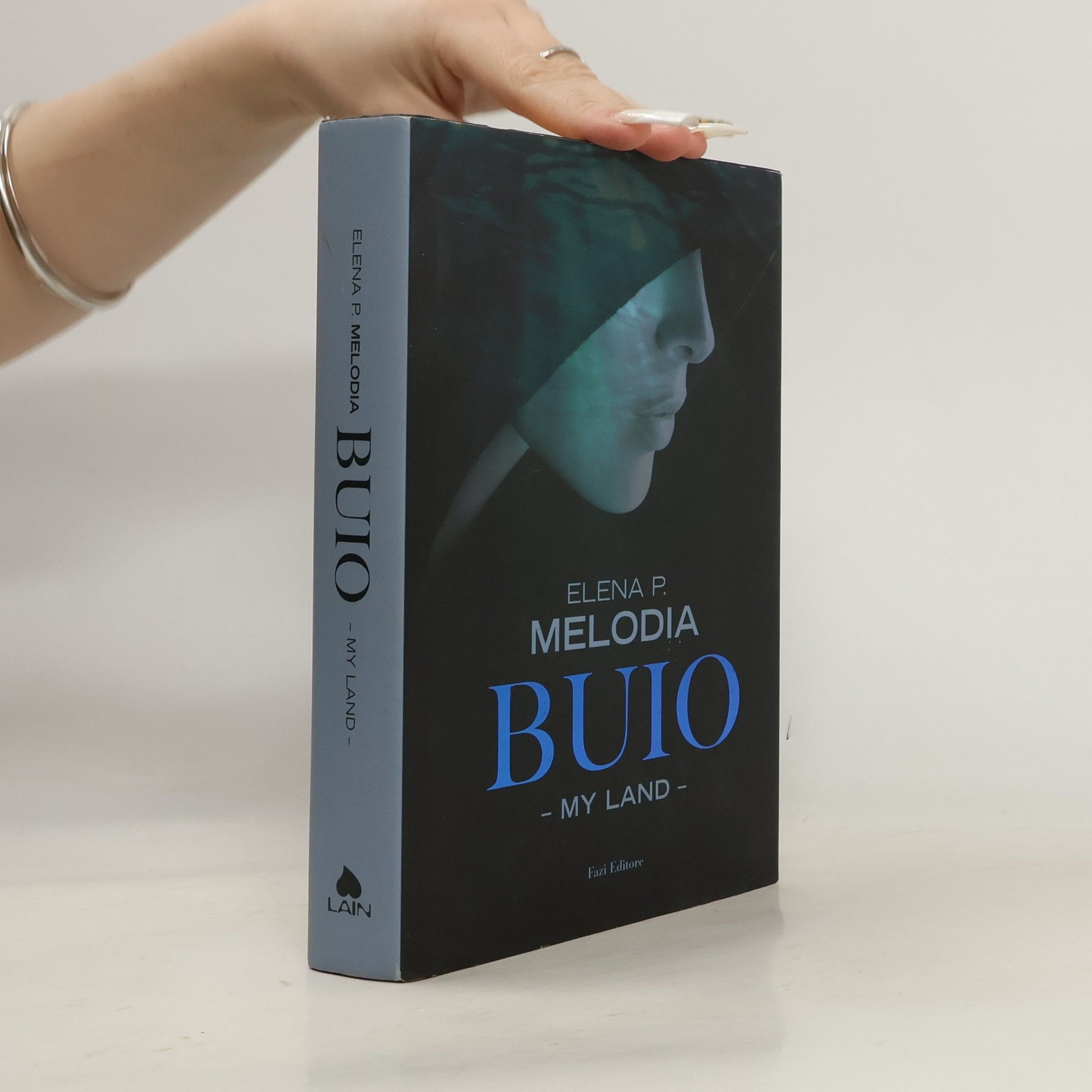 Elena Melodia Buio. My Land