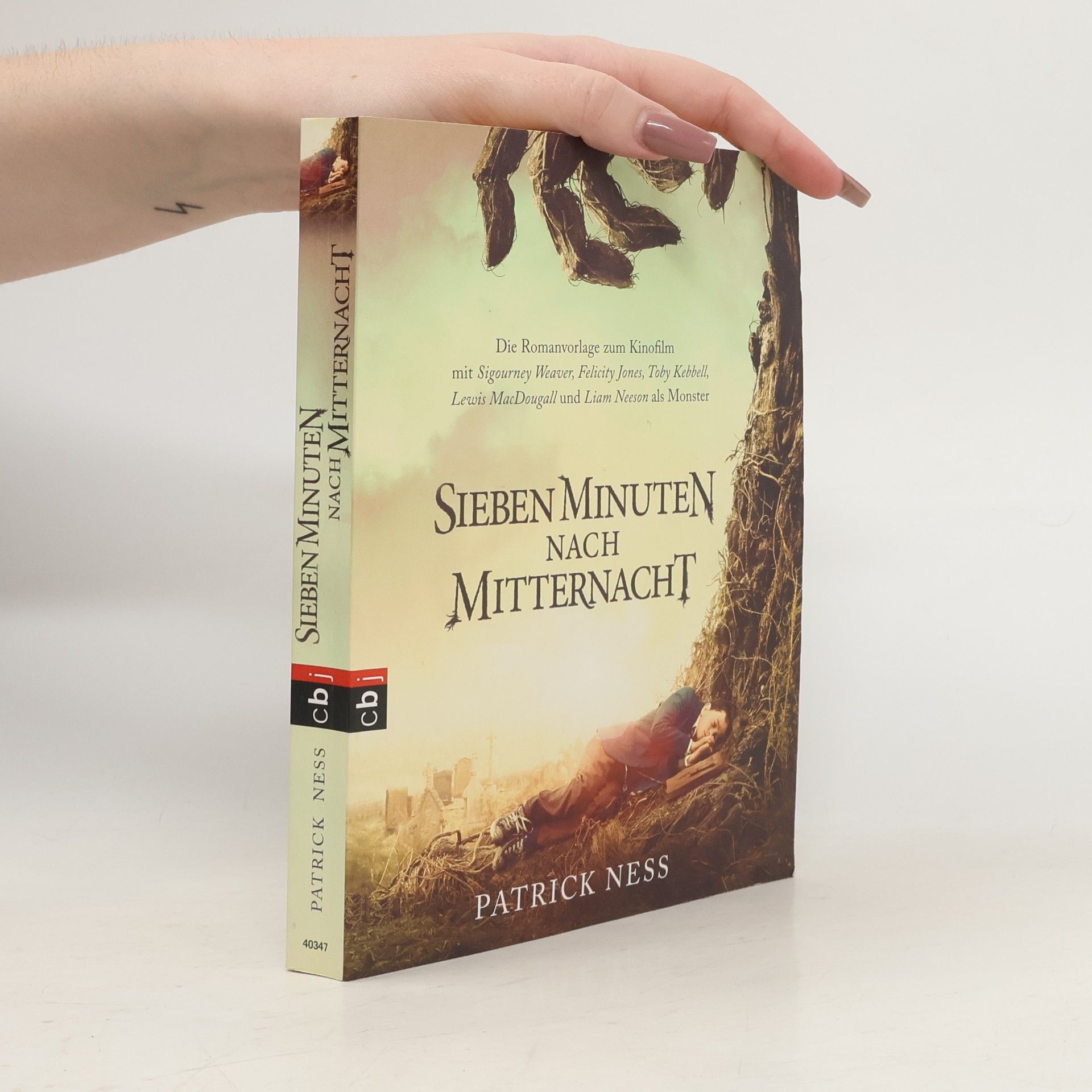 Patrick Ness Sieben Minuten nach Mitternacht