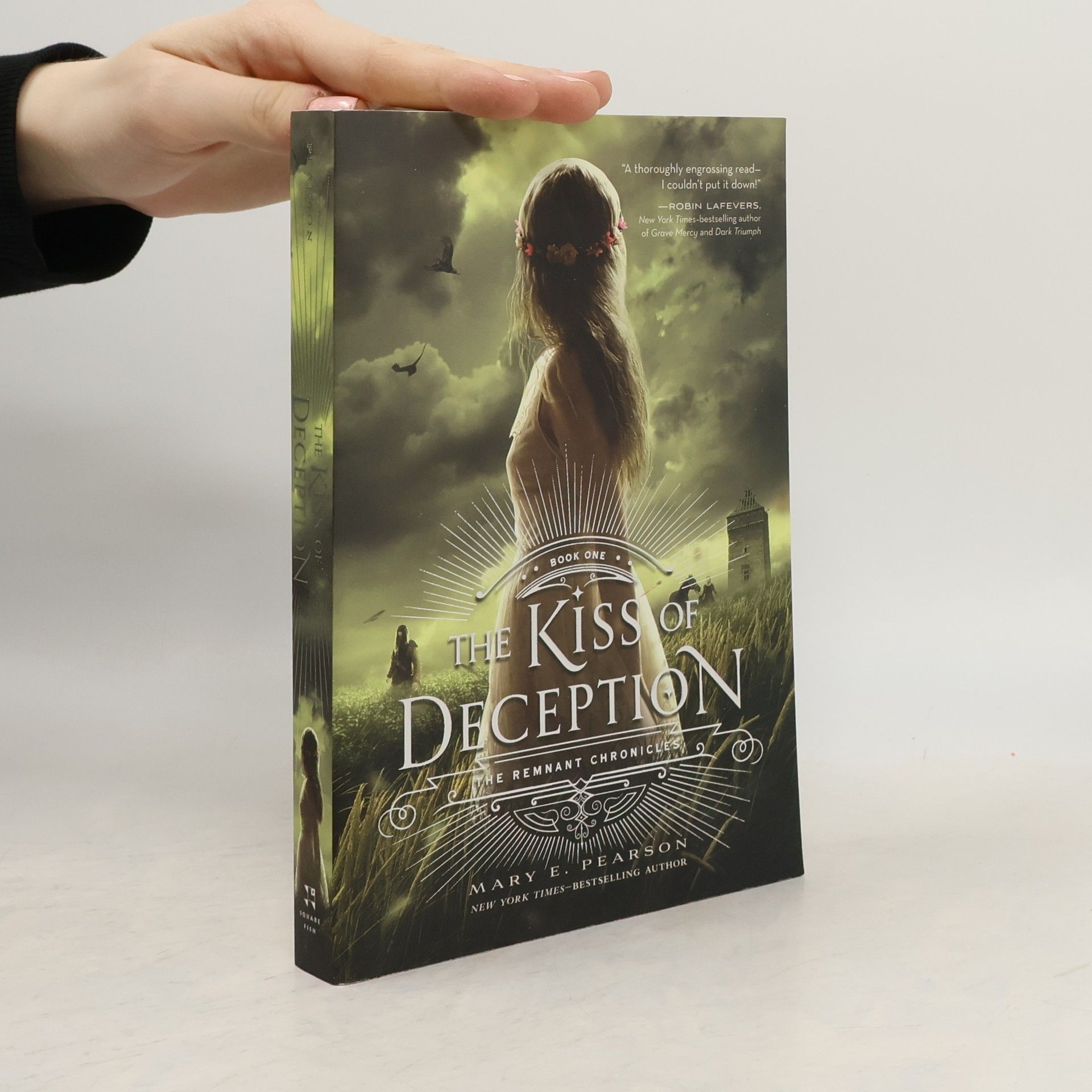 Mary E. Pearson The Kiss of Deception 1