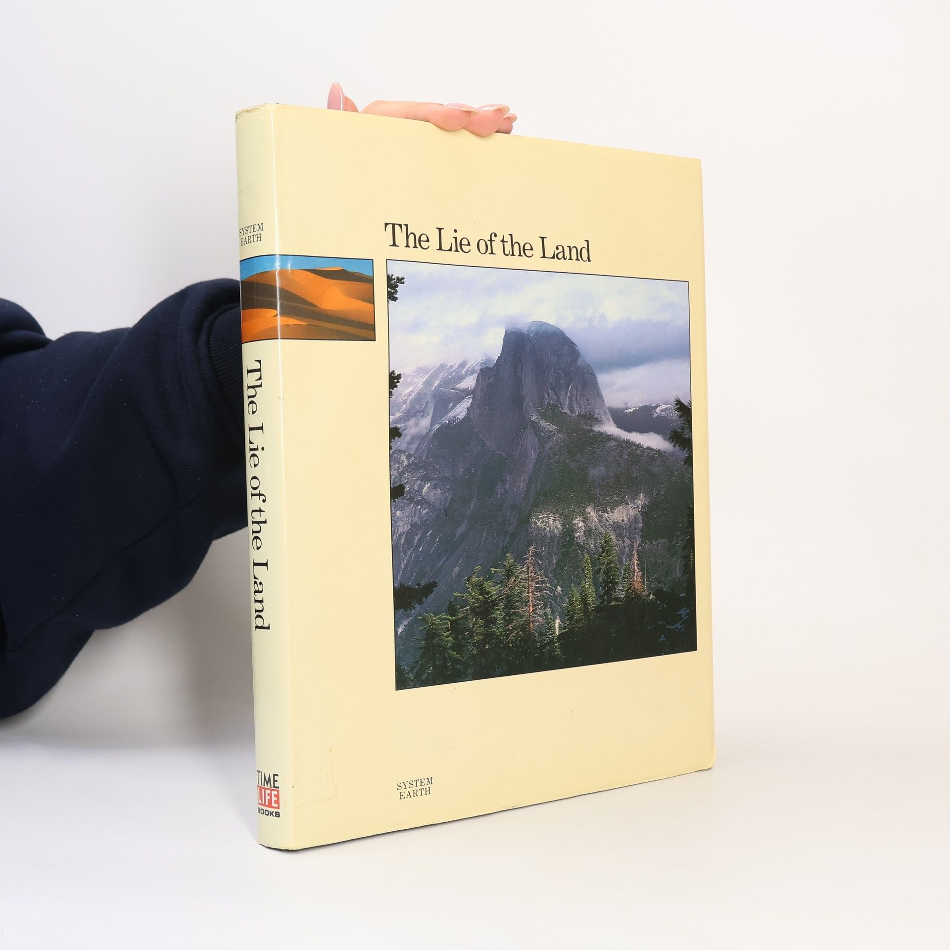 Kenneth John Gregory The Lie of the Land