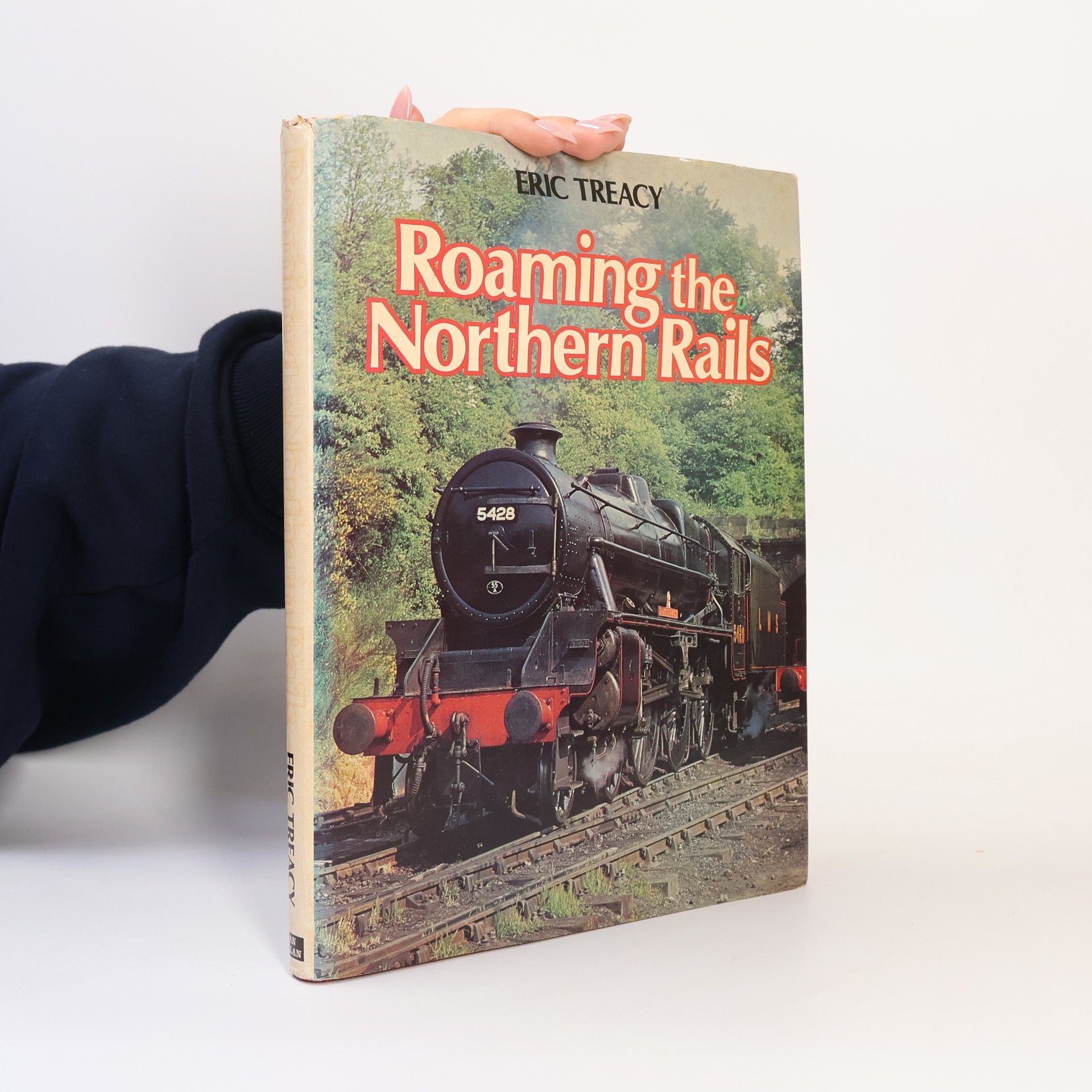 Eric Treacy Roaming the Northern Rails