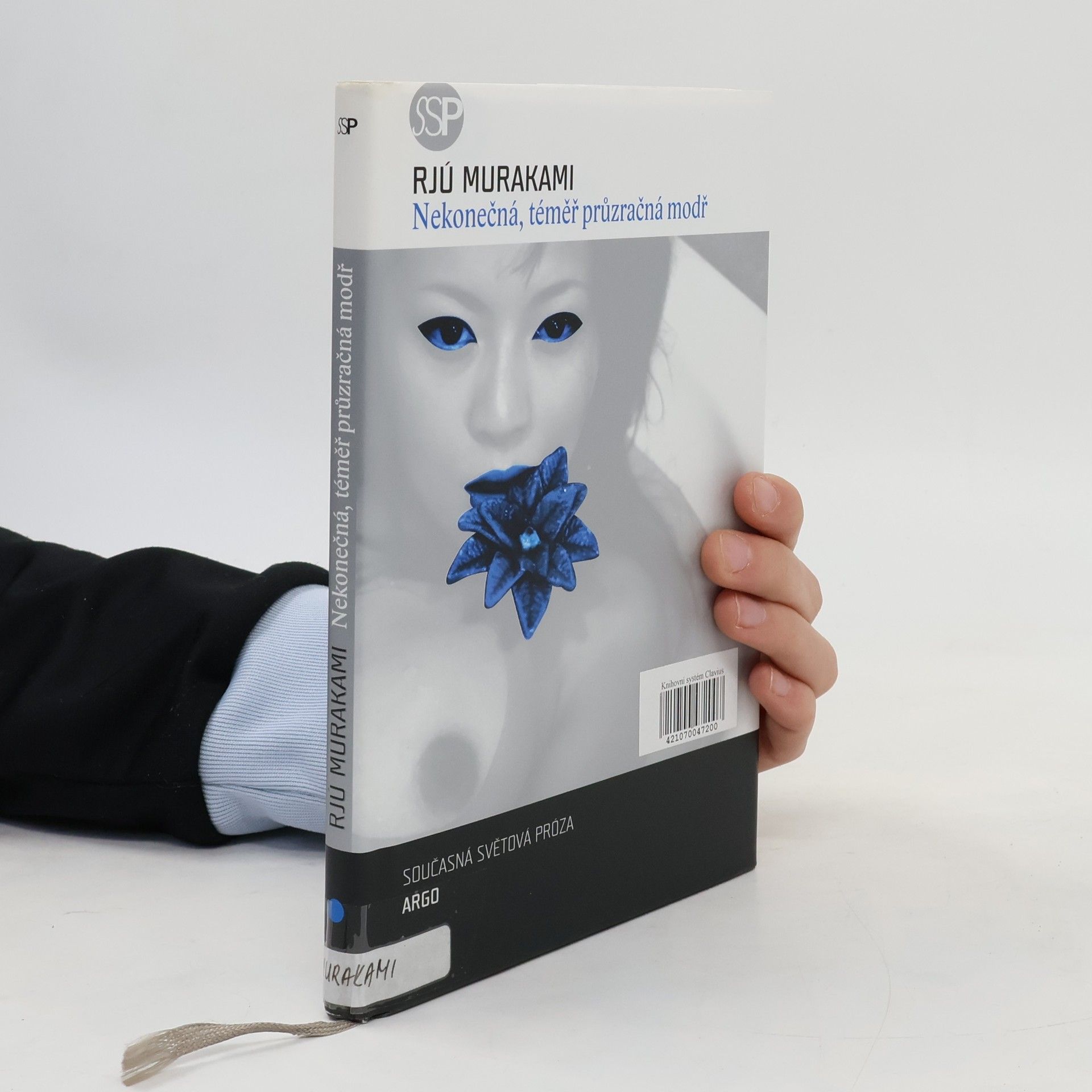 Ryū Murakami Nekonečná, téměř průzračná modř