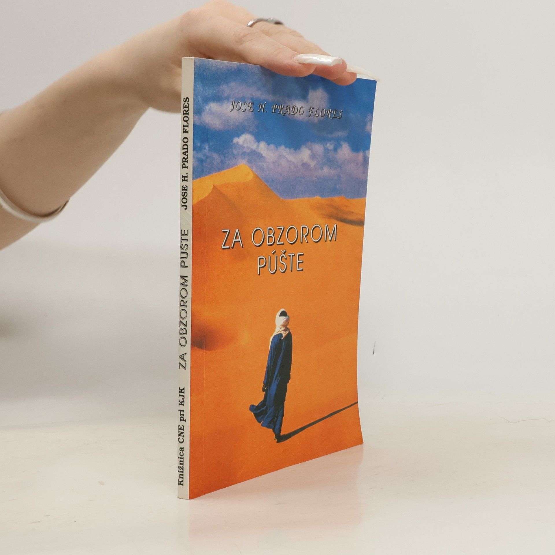 José H. Prado Flores Za obzorom púšte