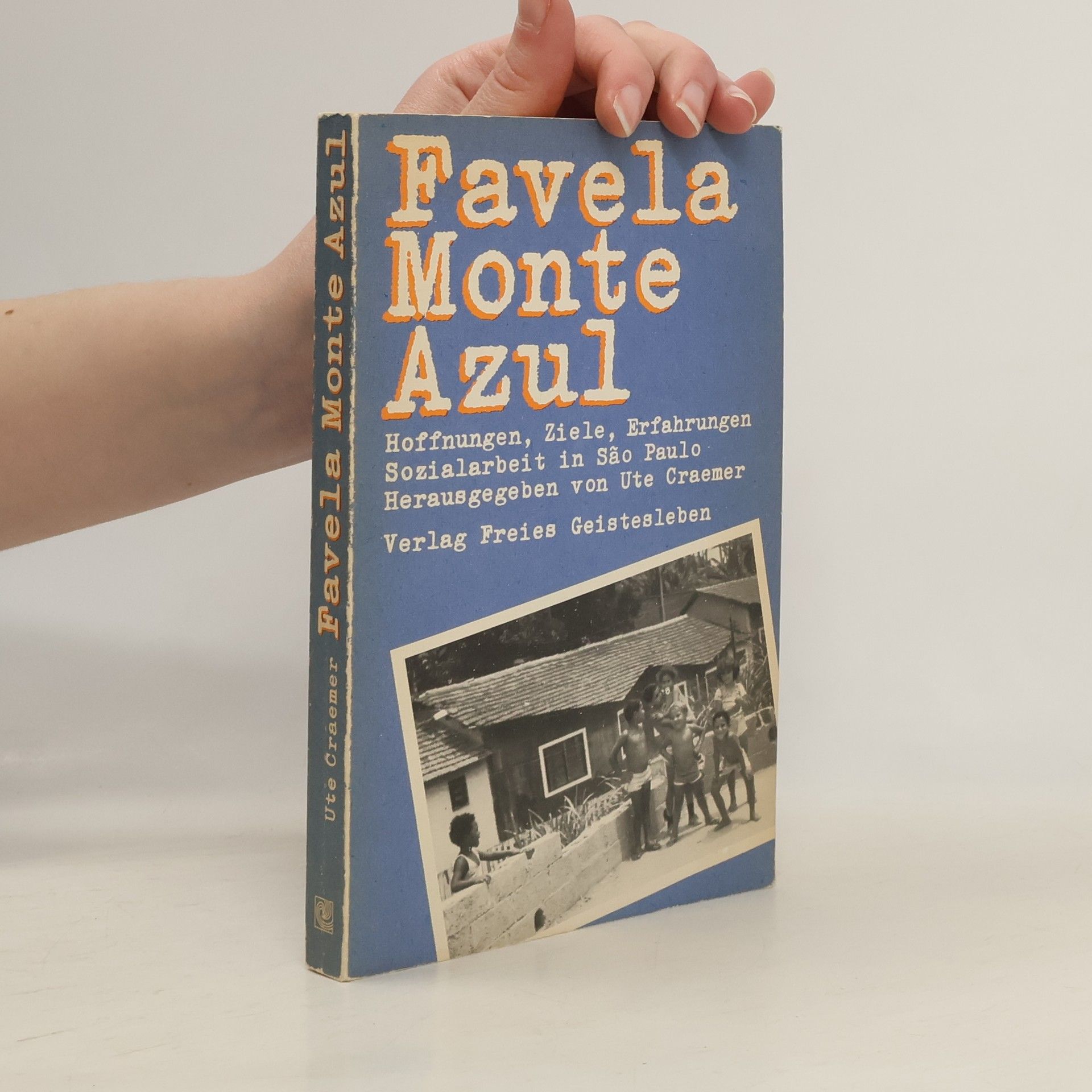 Ute Craemer Favela Monte Azul