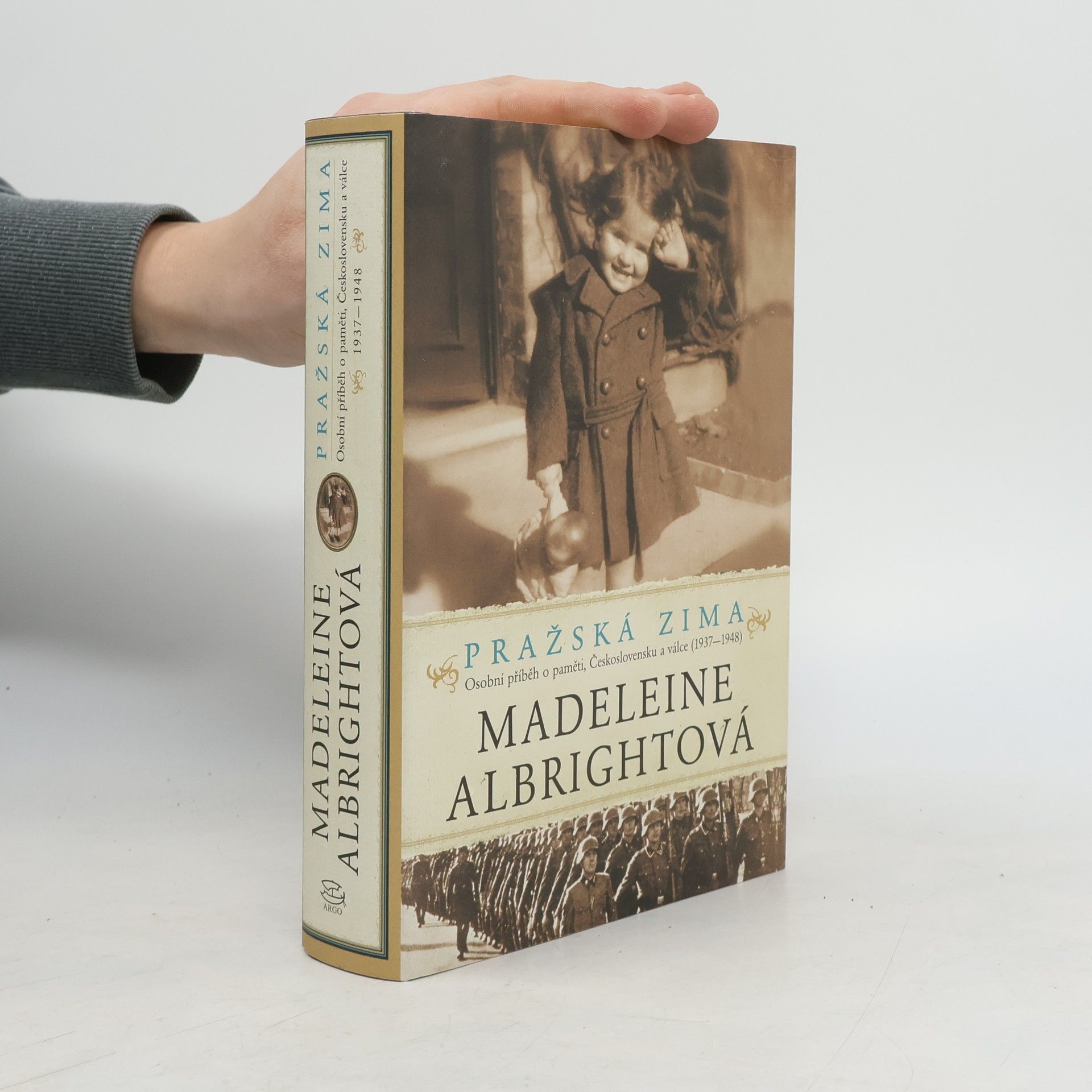 Madeleine Albright Pražská zima