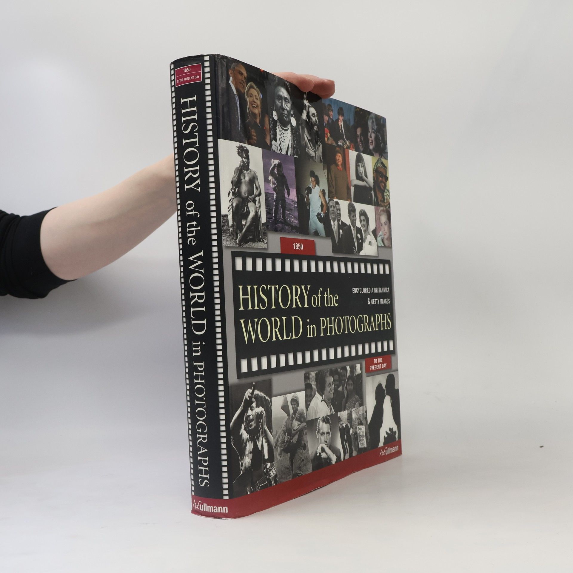 Simon Sticker History of the world in photographs