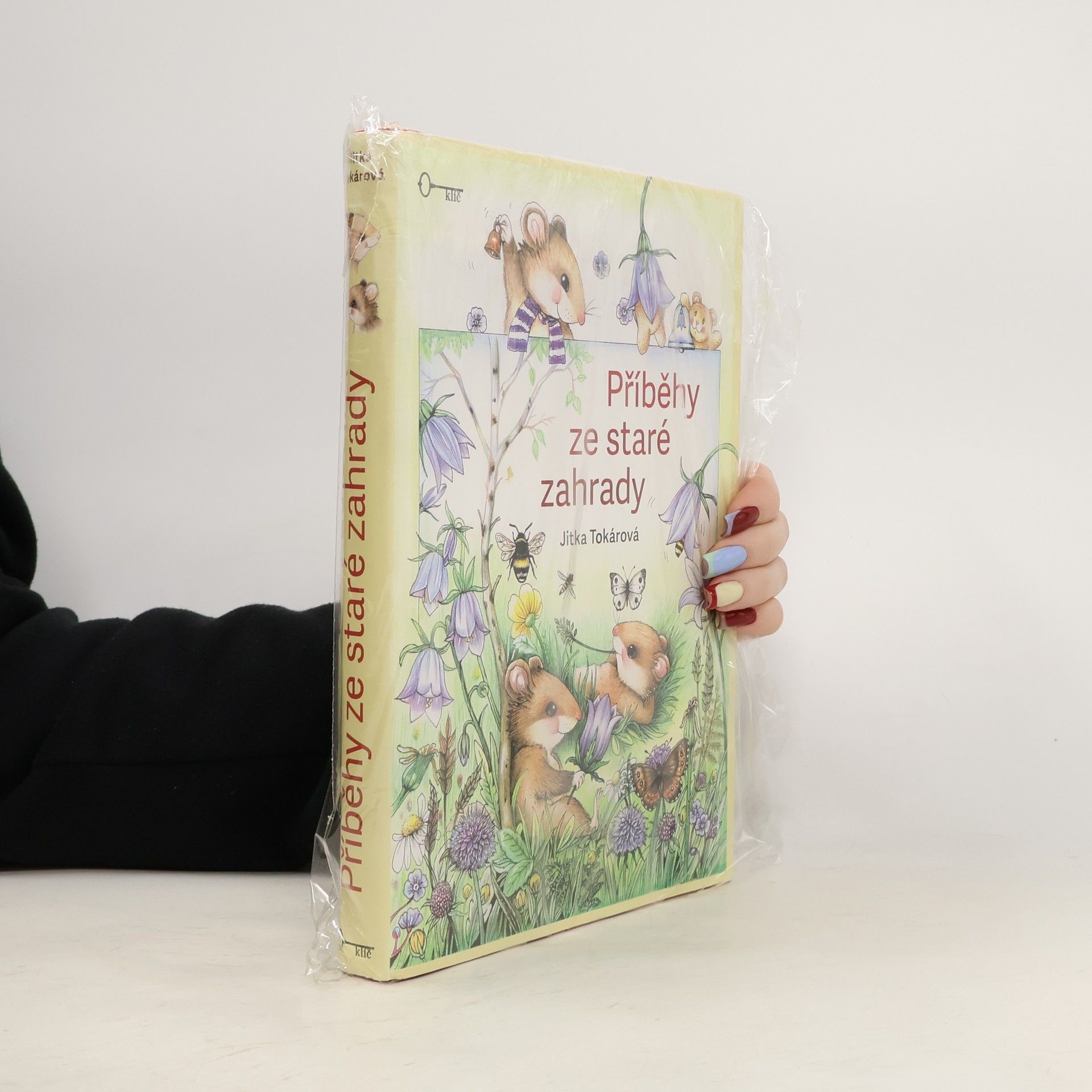 Jitka Tokárová Příběhy ze staré zahrady