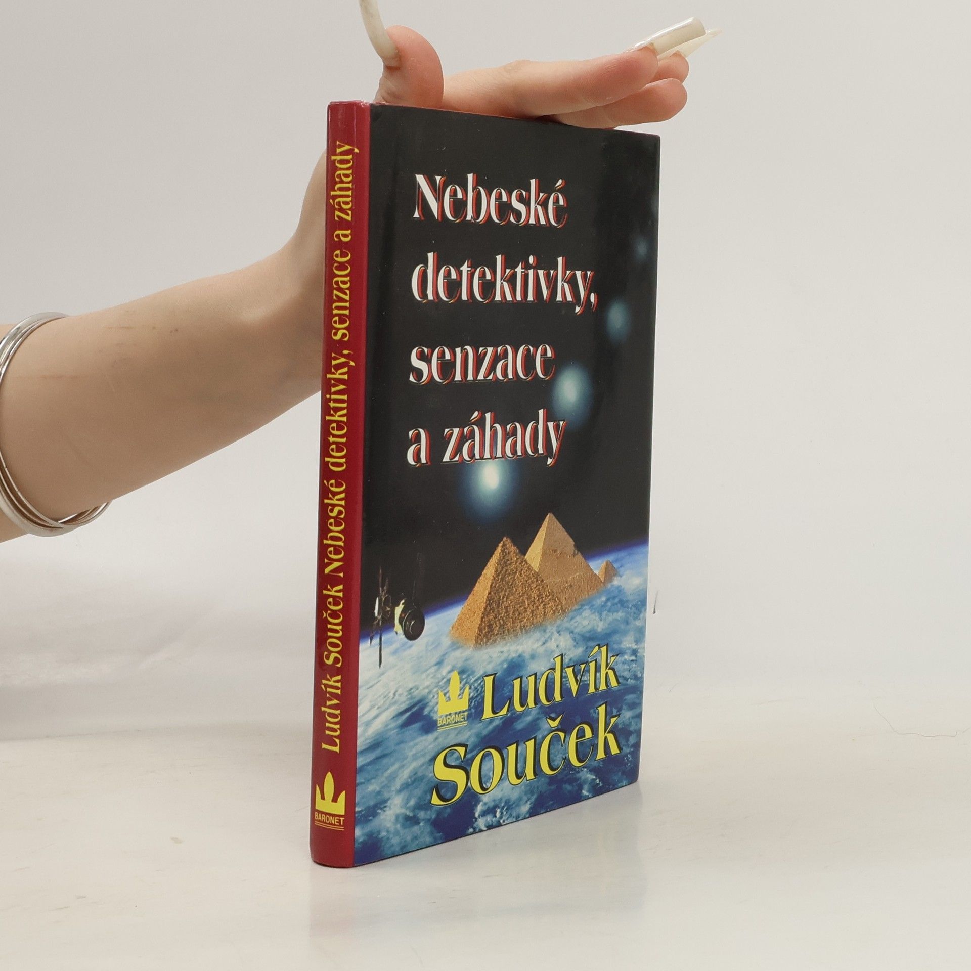 Ludvík Souček Nebeské detektivky, senzace a záhady