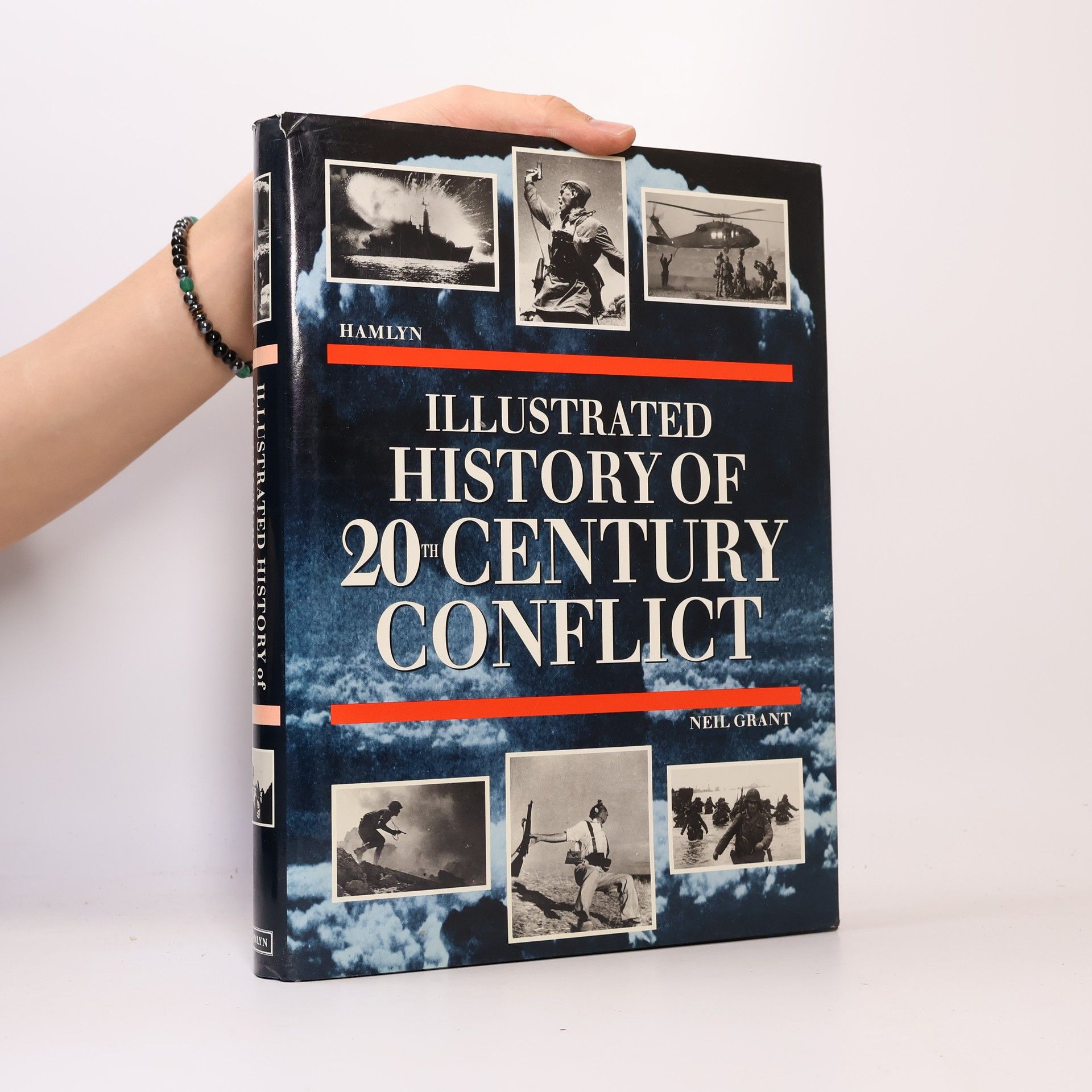 Neil Grant Illustrated History of 20th Century Conflict