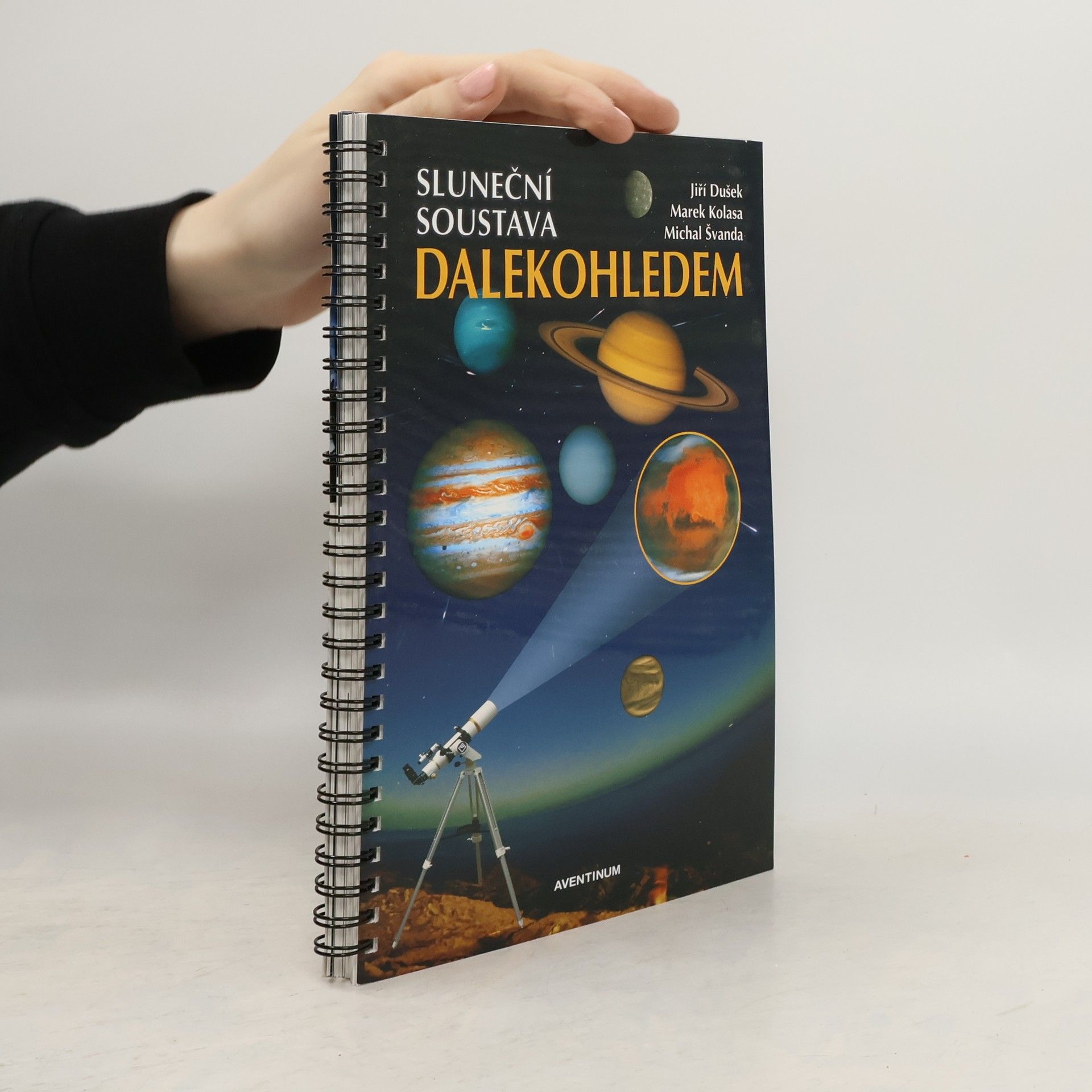 Jiří Dušek Sluneční soustava dalekohledem