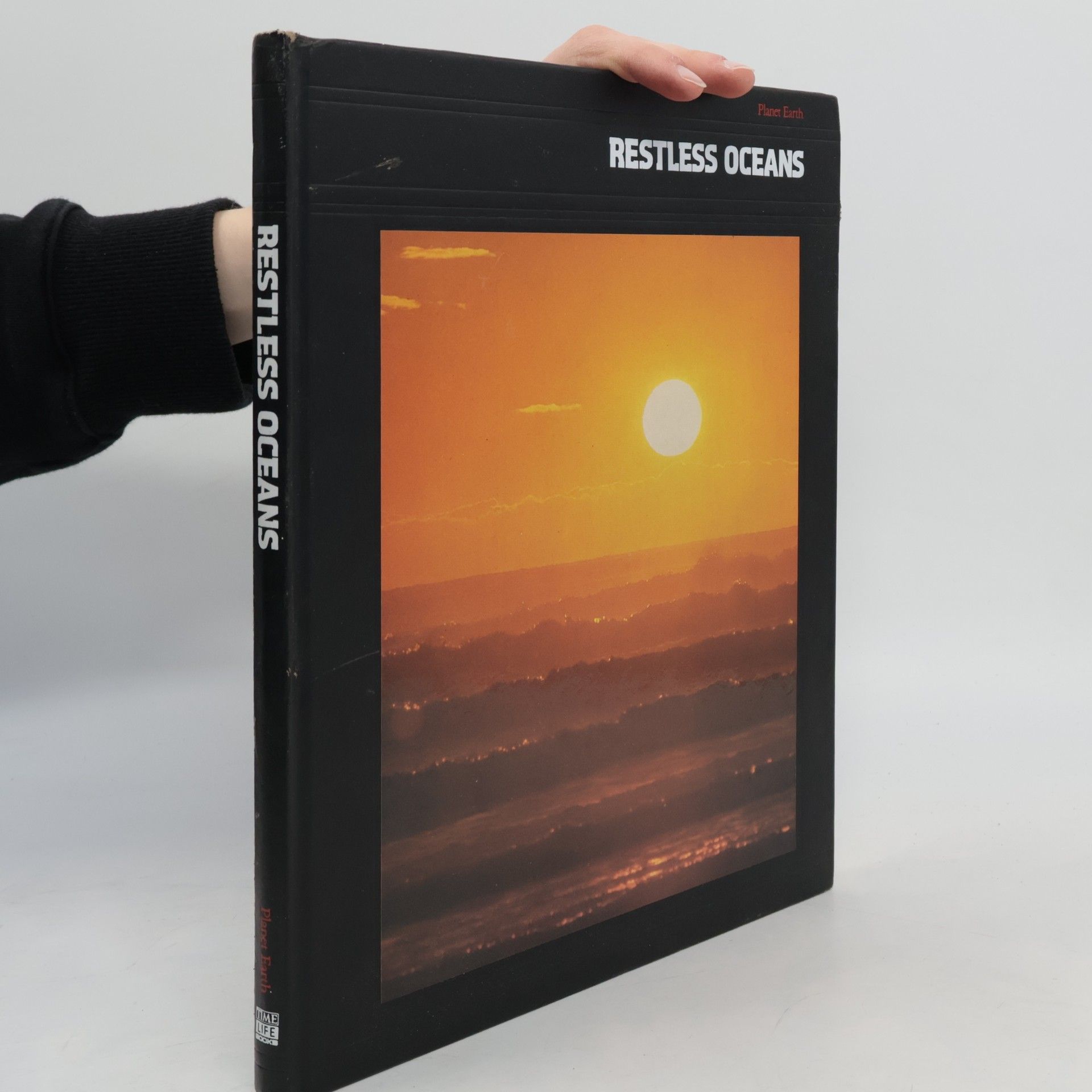 Addison Beecher Colvin Whipple Planet Earth: Restless Oceans