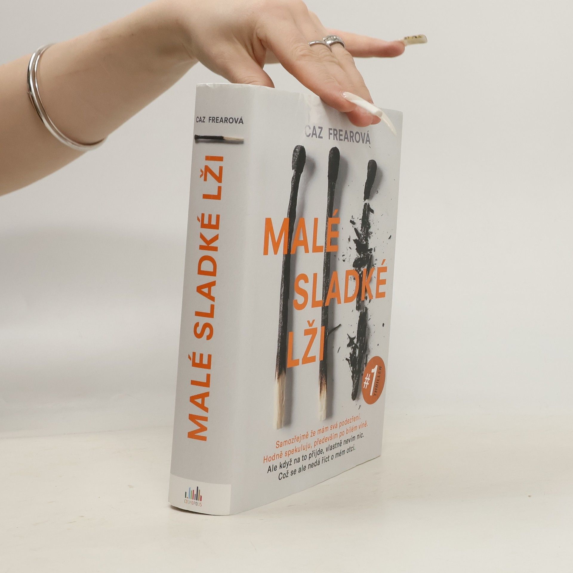 Caz Frear Malé sladké lži