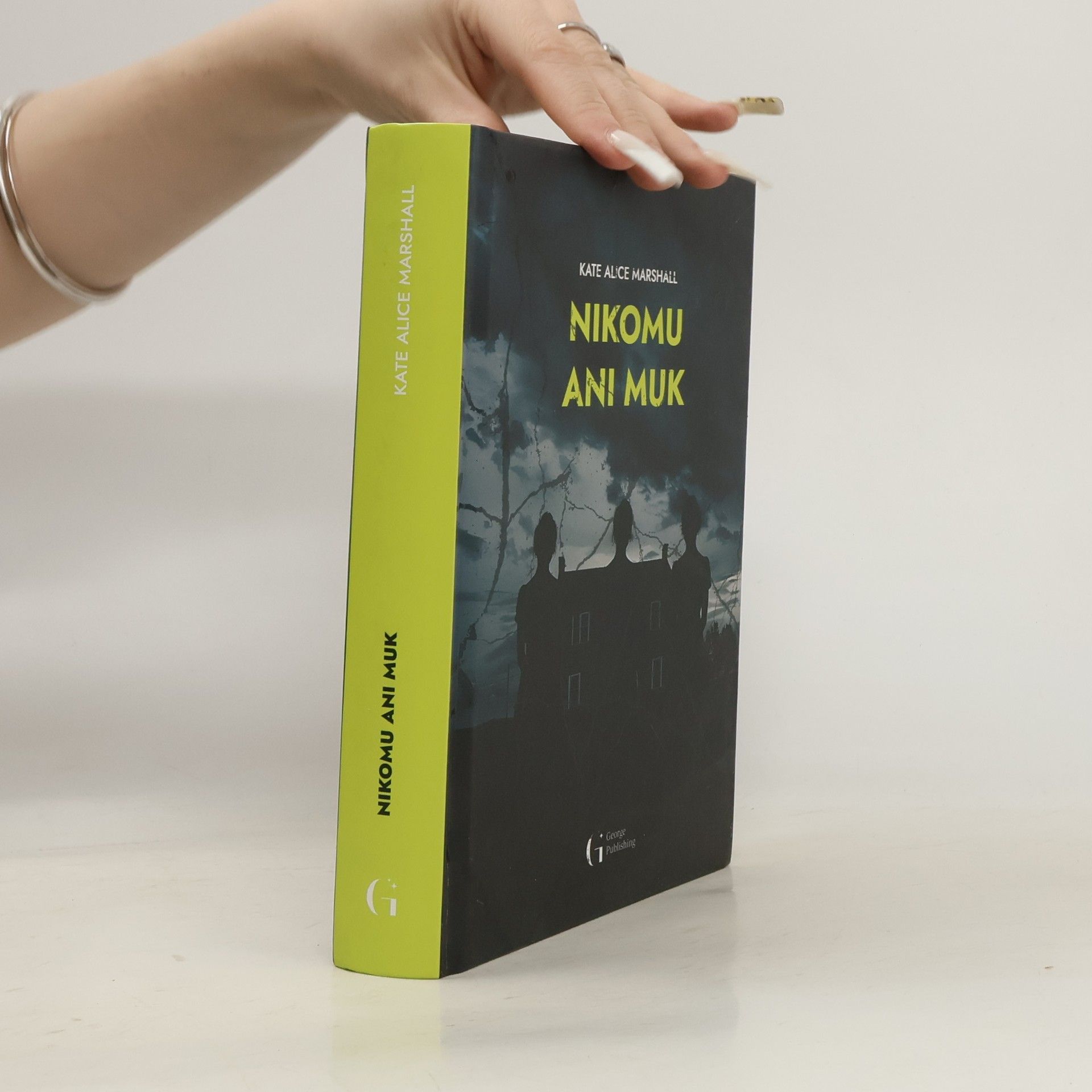 Kate Alice Marshall Nikomu ani muk