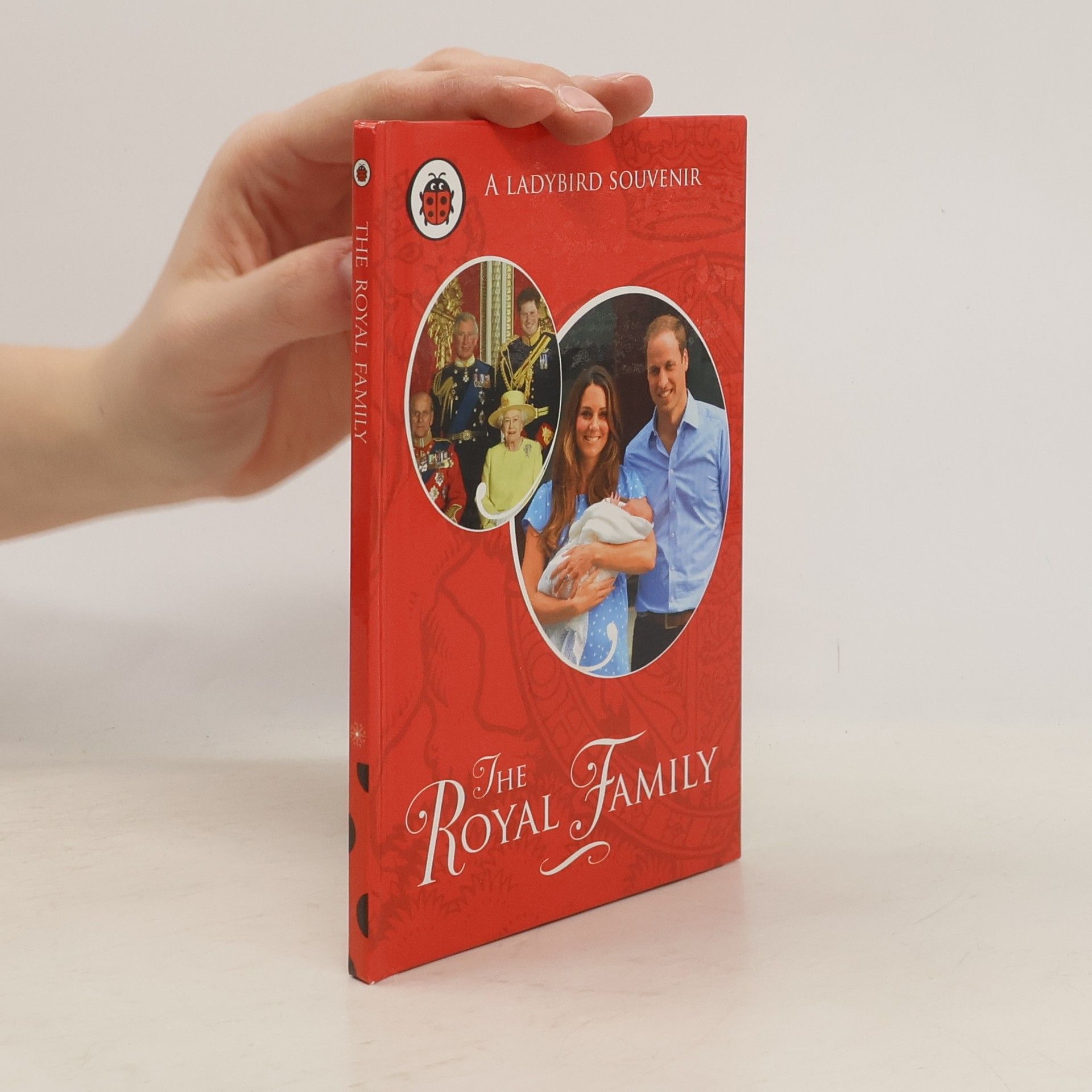 Fiona Munro The Royal Family Mini Hc