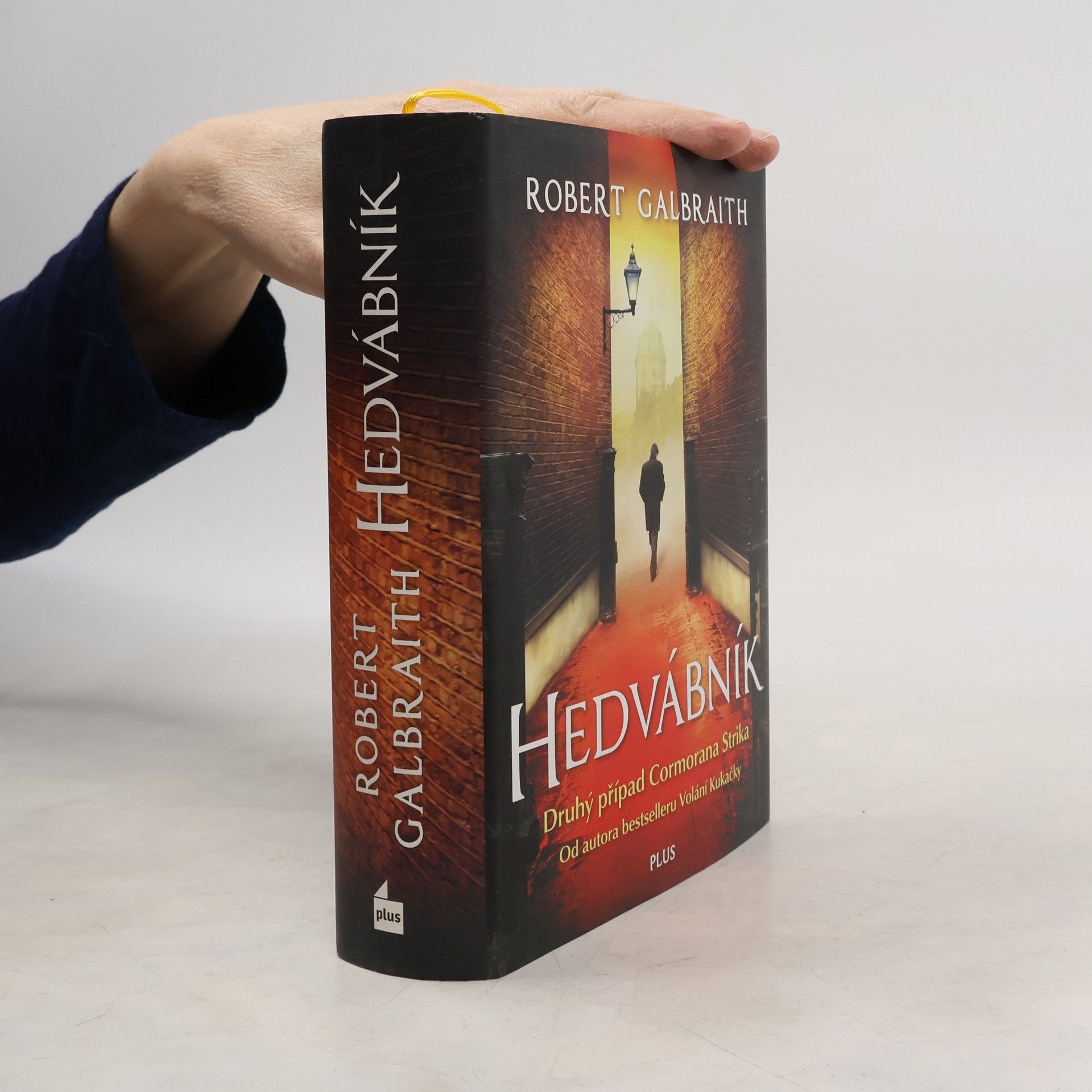 Robert Galbraith Hedvábník