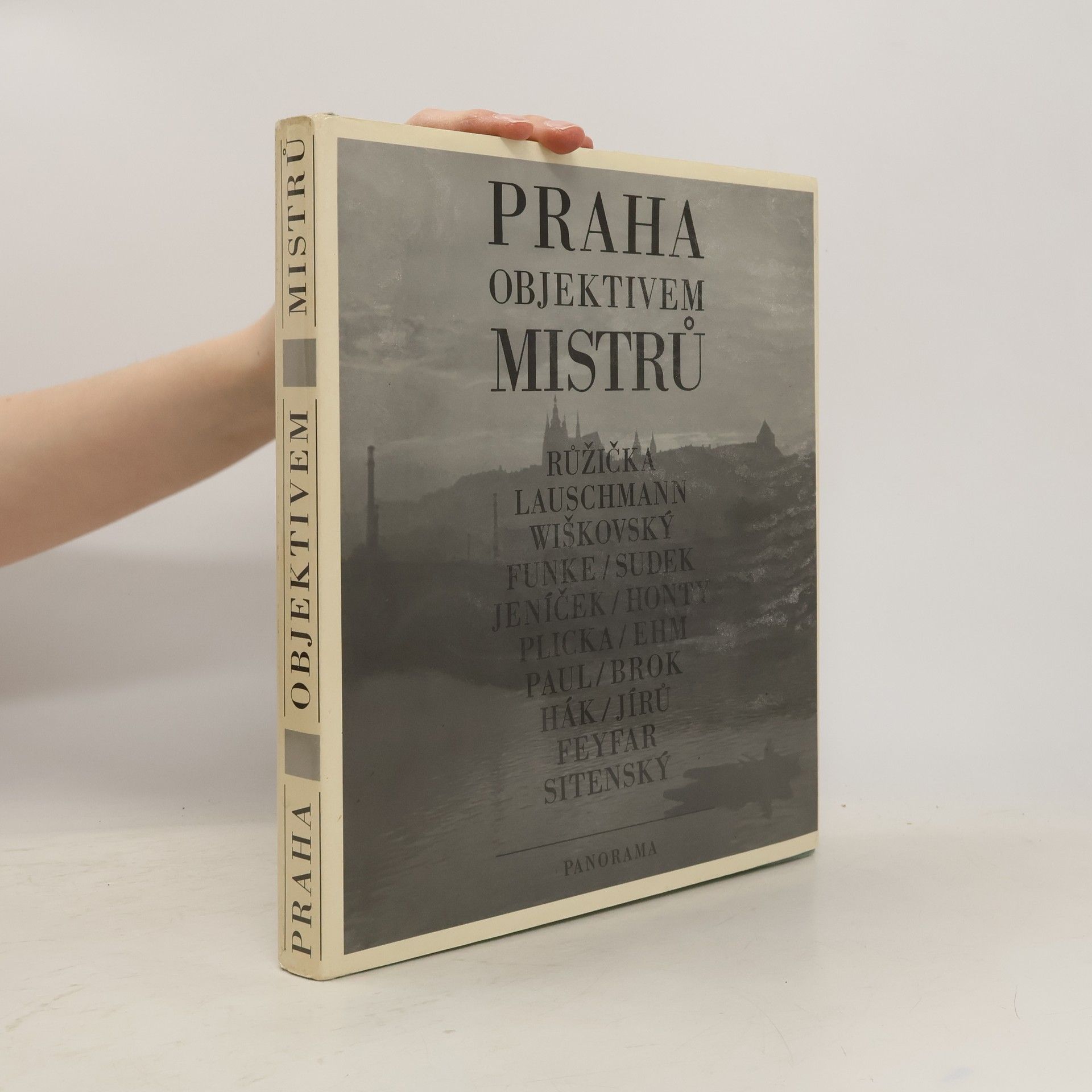 Autorenkollektiv Praha objektivem mistrů