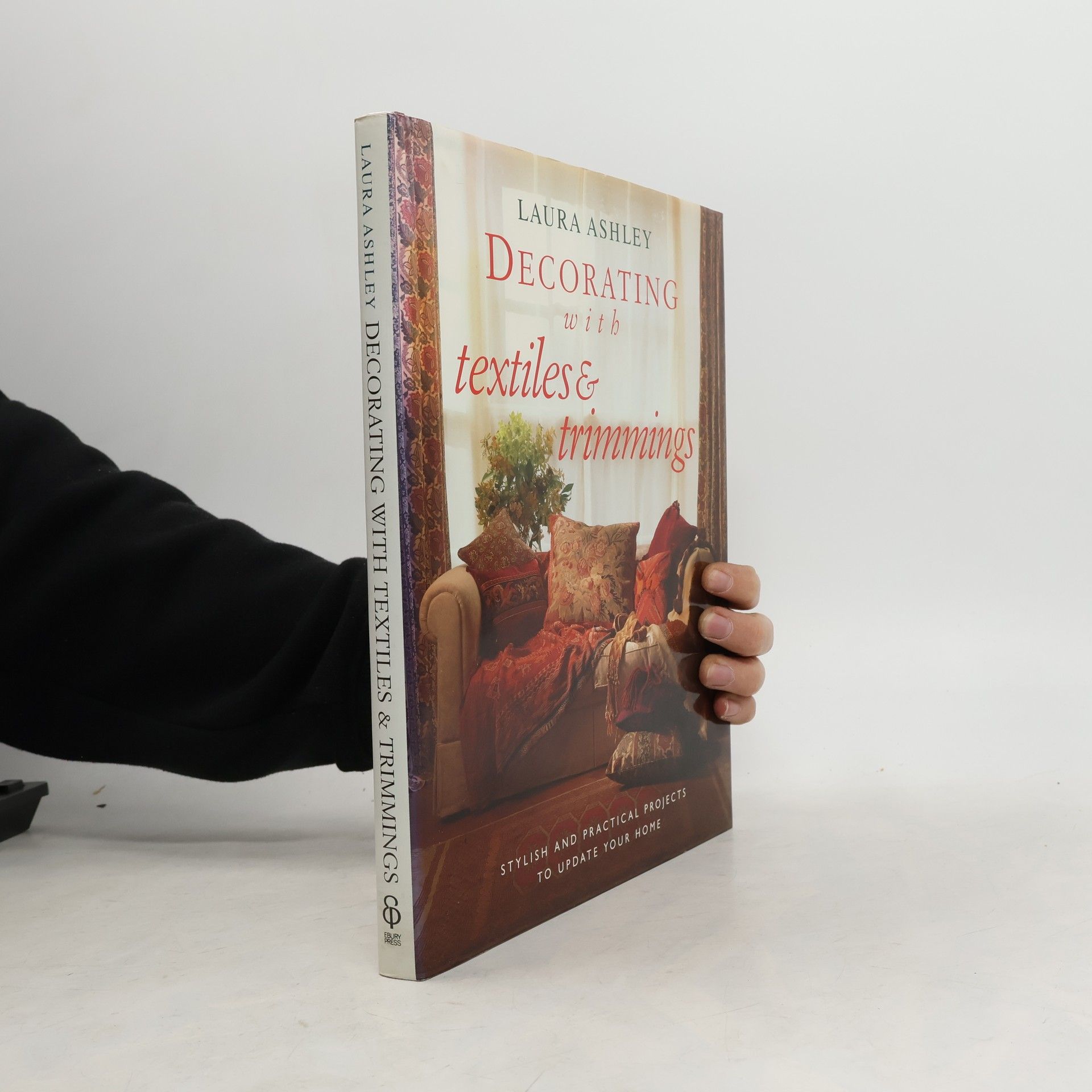 Laura Ashley Laura Ashley Decorating with Textiles and Trimmings