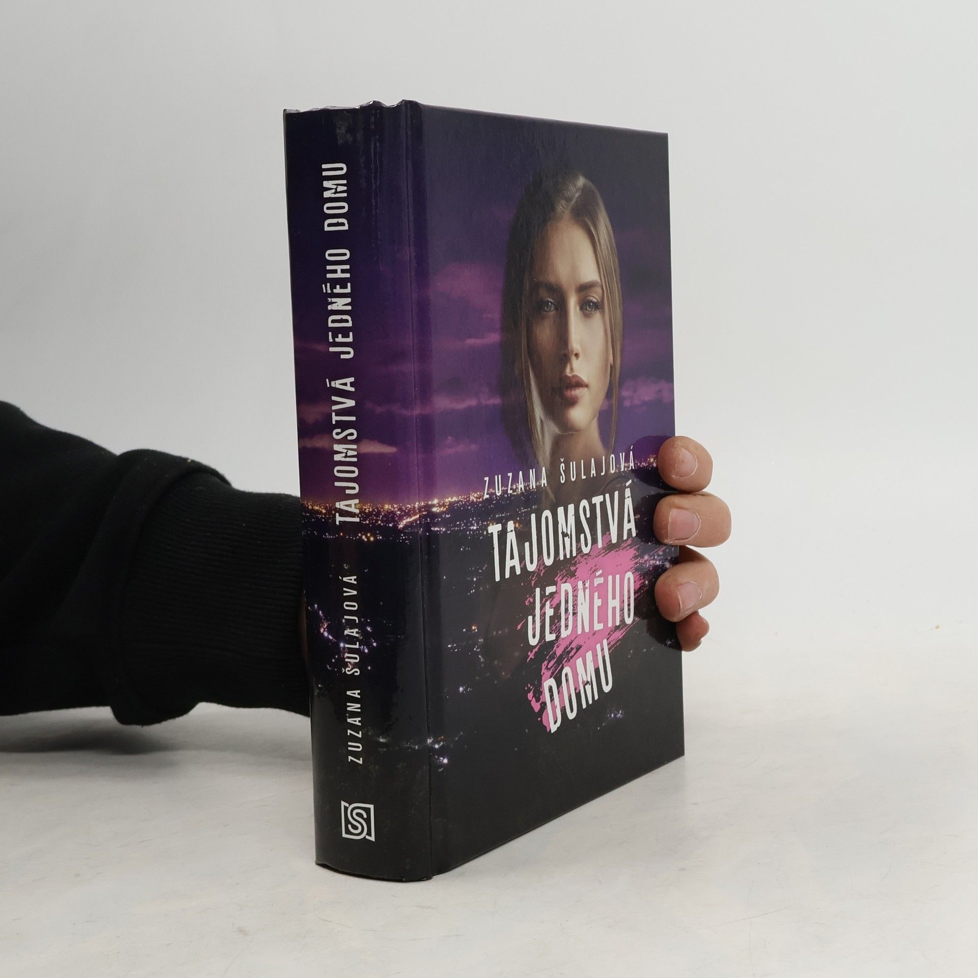 Zuzana Šulajová Tajomstvá jedného domu