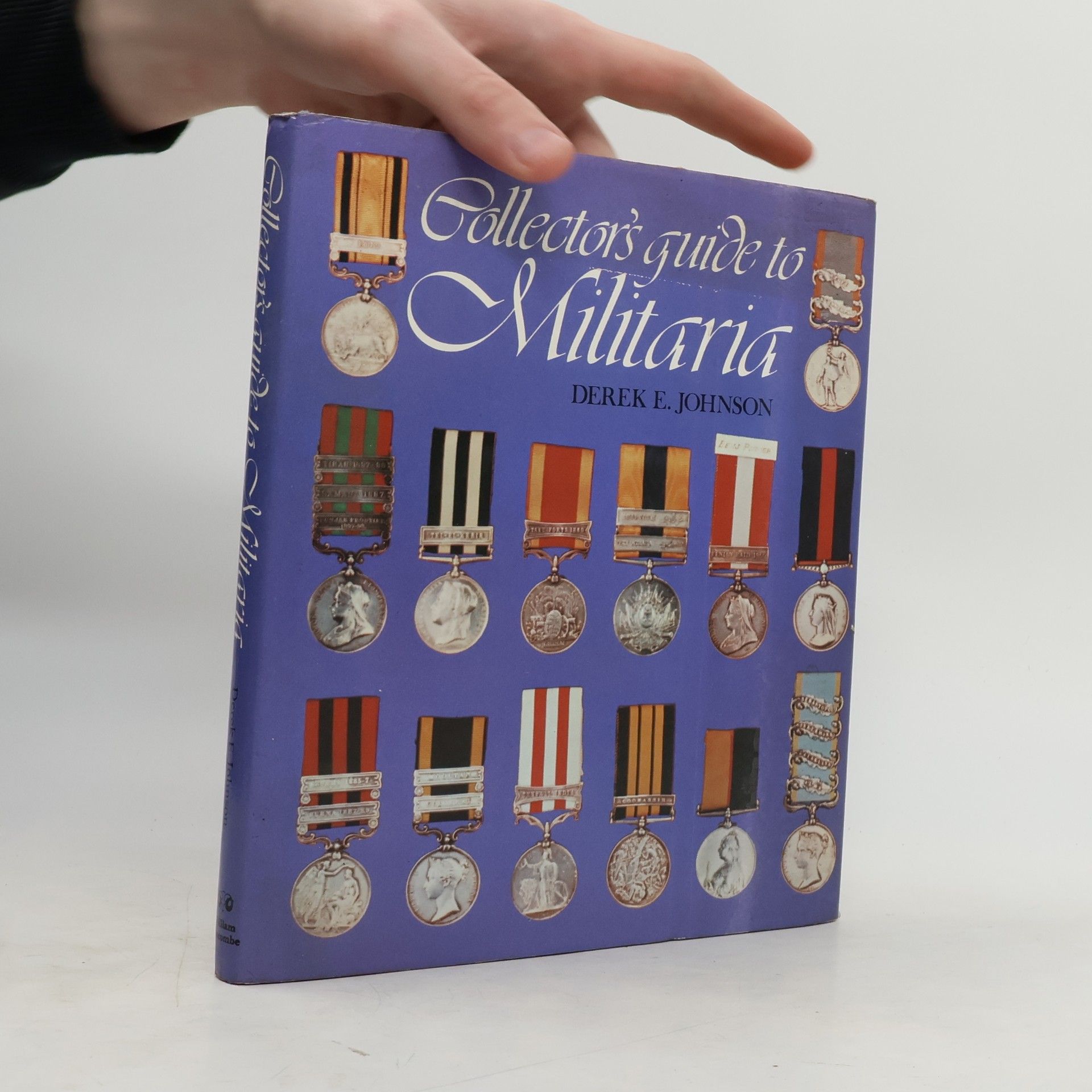Derek Ernest Johnson Collector's Guide to Militaria