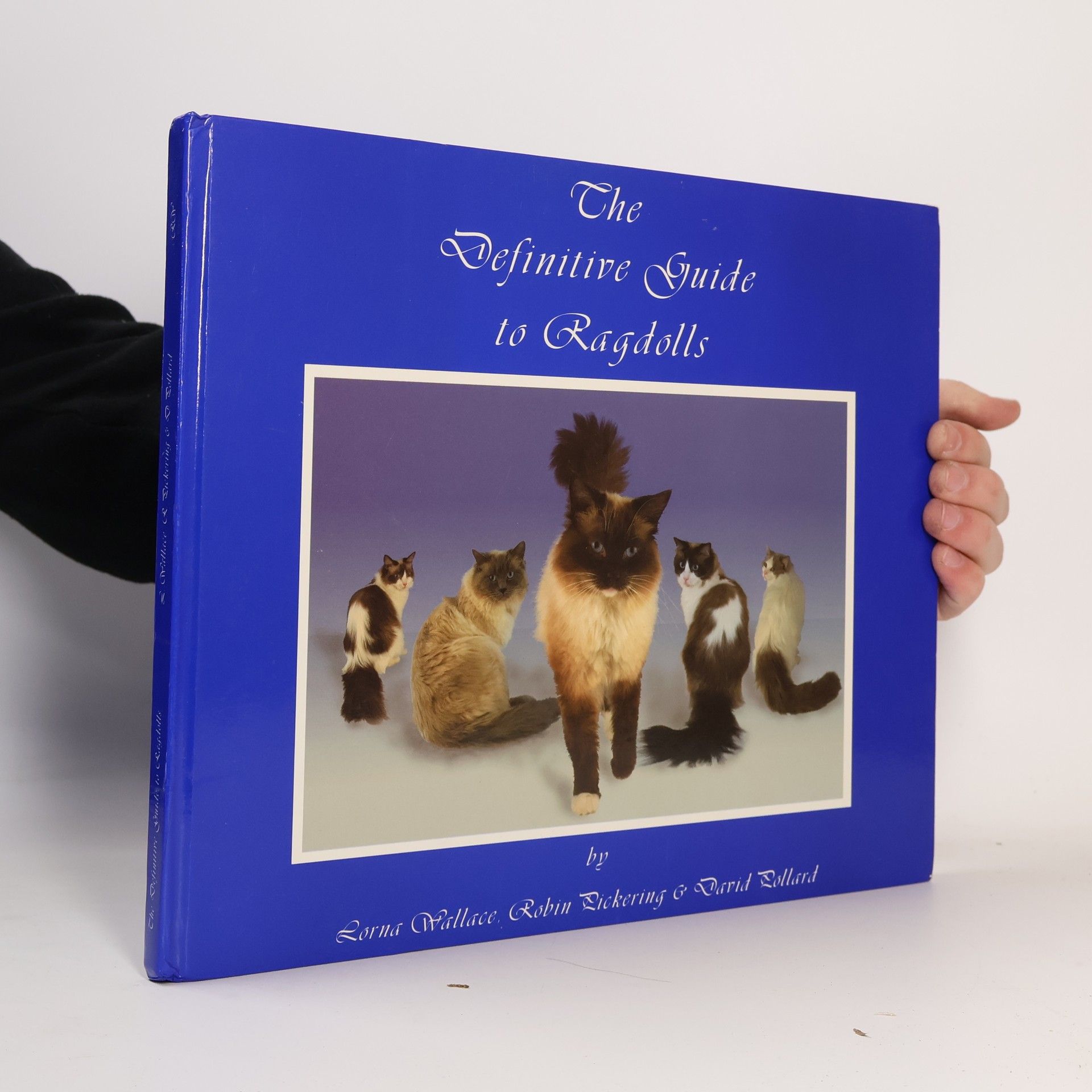 Lorna Wallace The Definitive Guide to Ragdolls