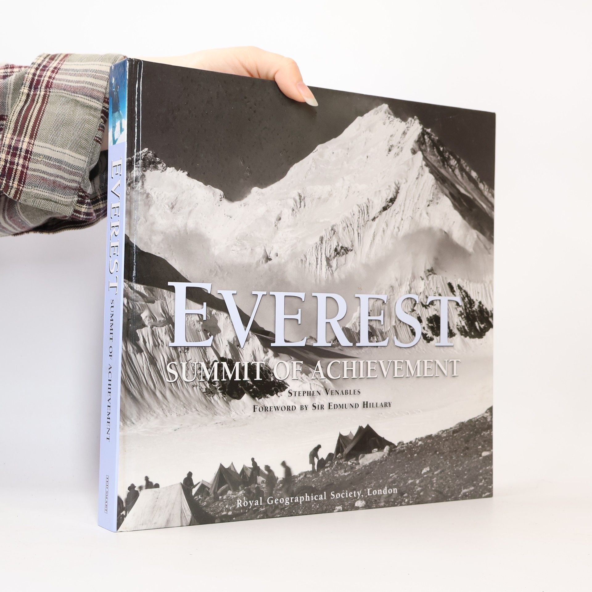Everest. The Summit of Achievement