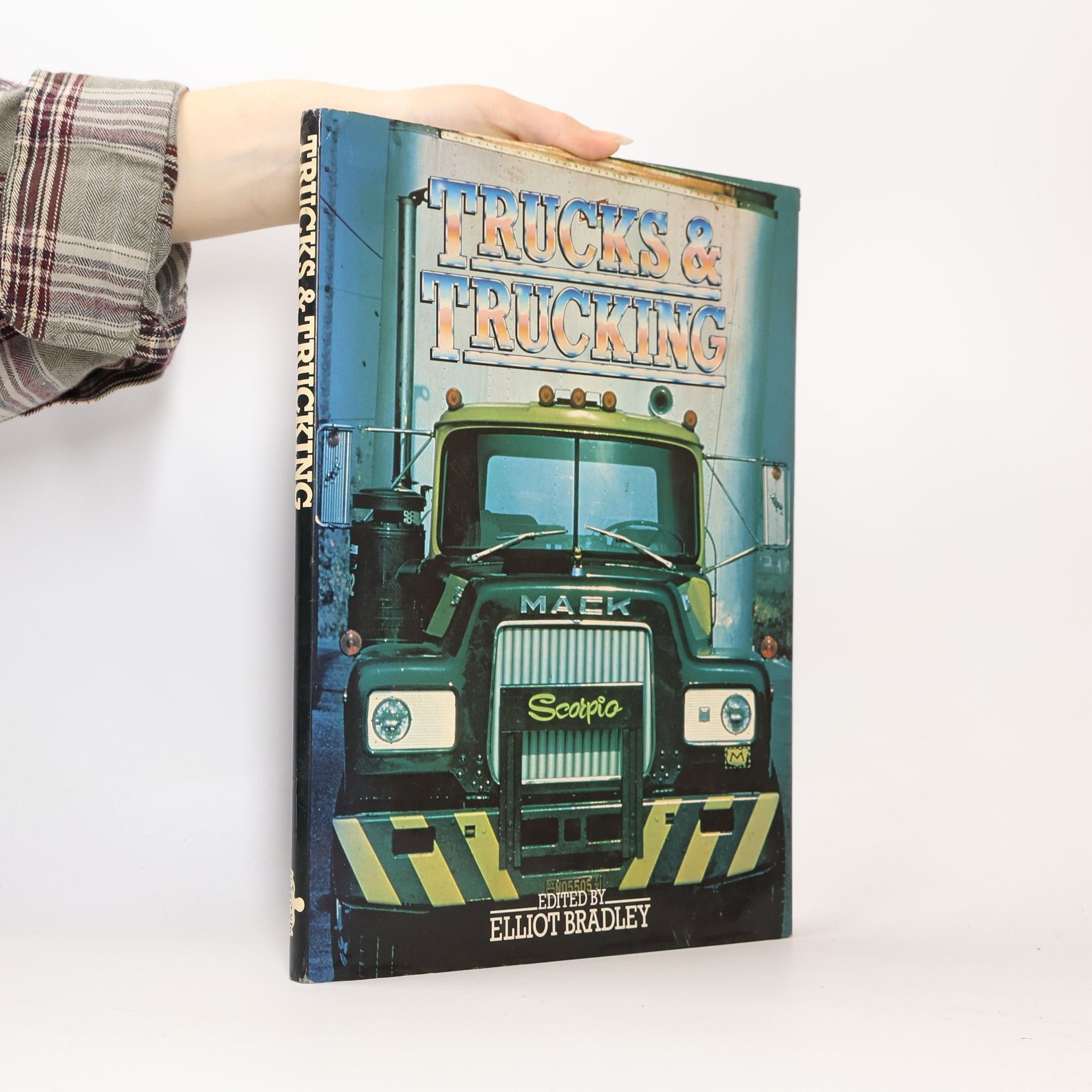 Elliot Bradley  Trucks & Trucking