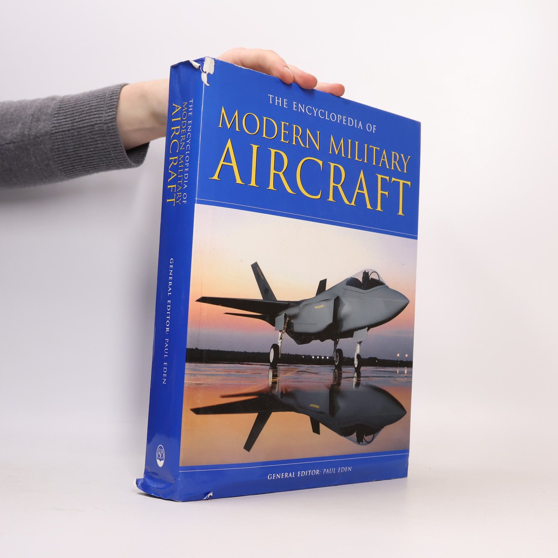 Paul Eden Modern Military Aircraft