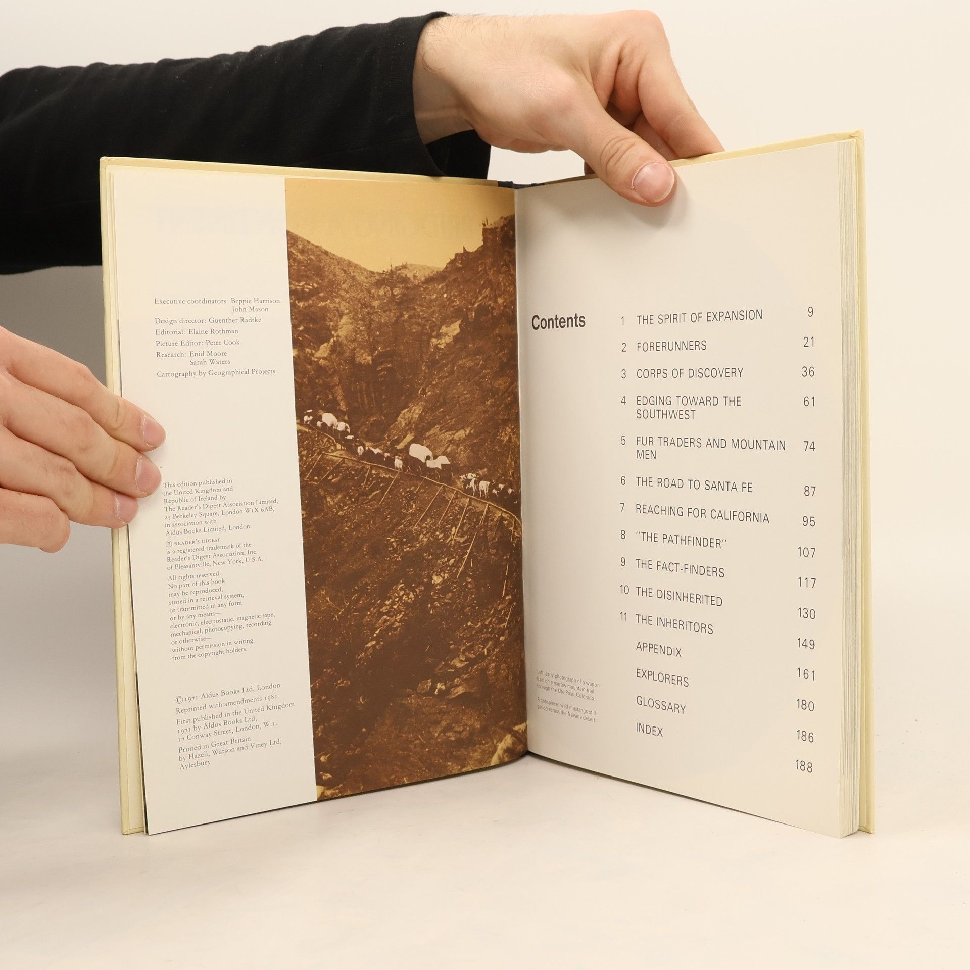 Collectif d'auteurs Bridging a Continent