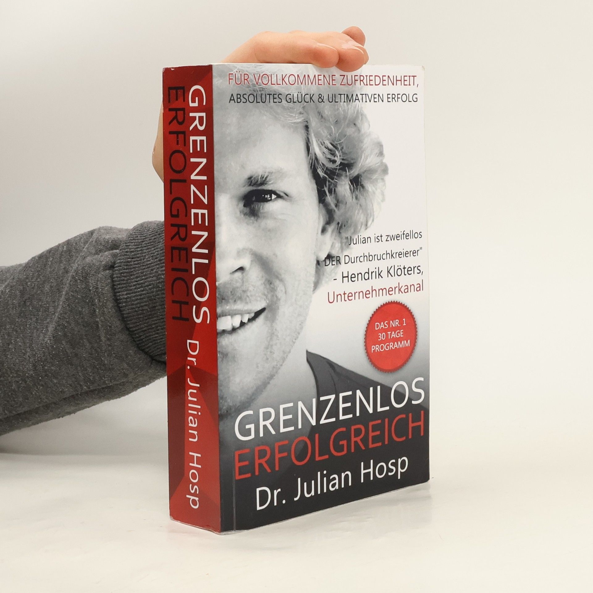 Dr. Julian Hosp Grenzenlos erfolgreich