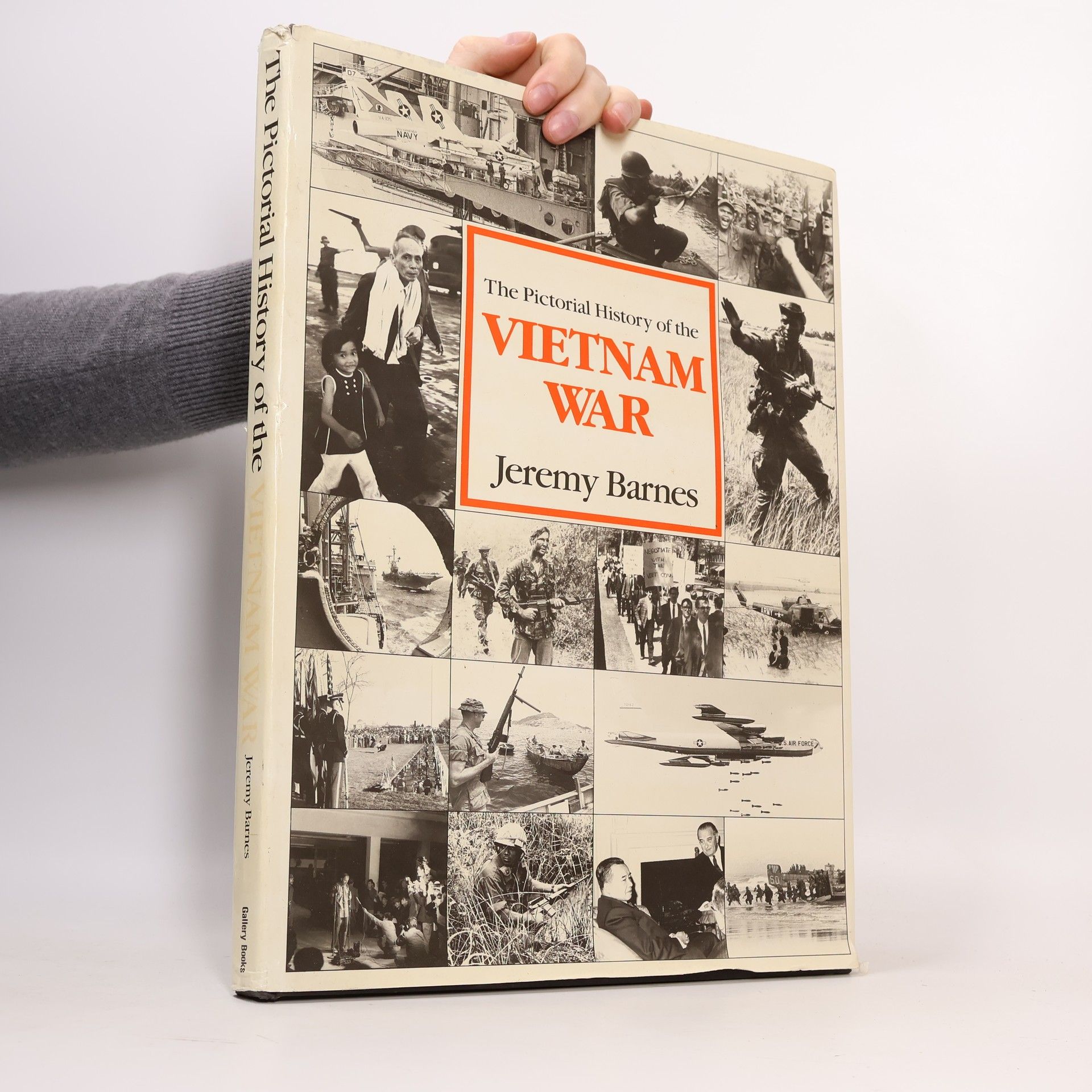 Jeremy Barnes Pictorial History of the Vietnam War