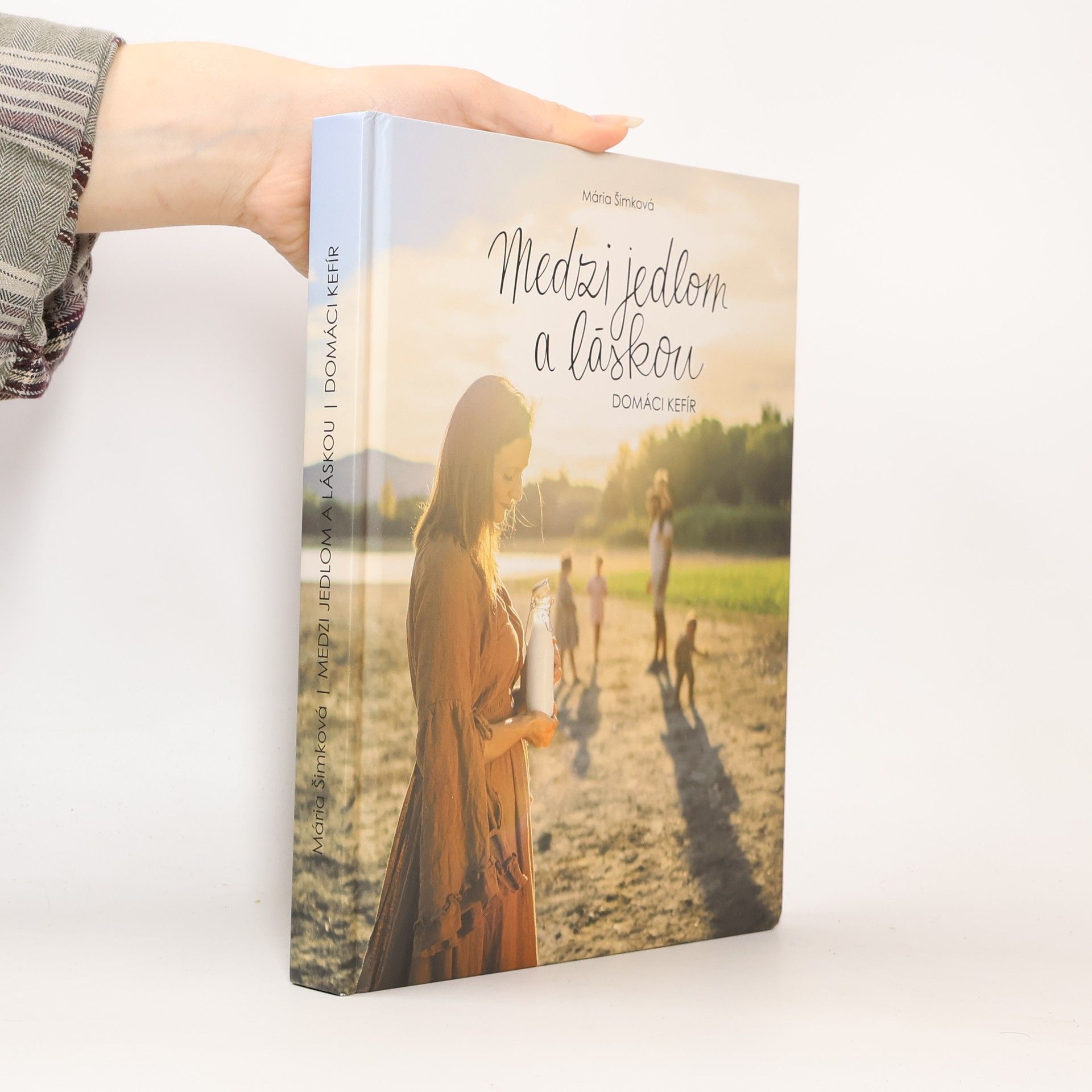 Collectif d'auteurs Medzi jedlom a láskou