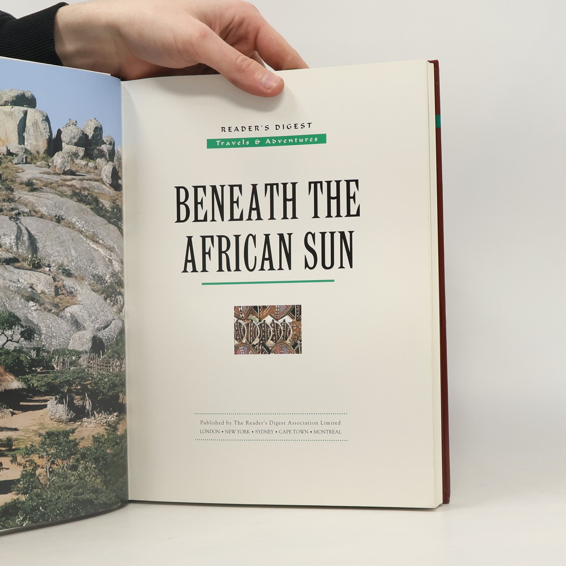 Autorenkollektiv Beneath the African Sun