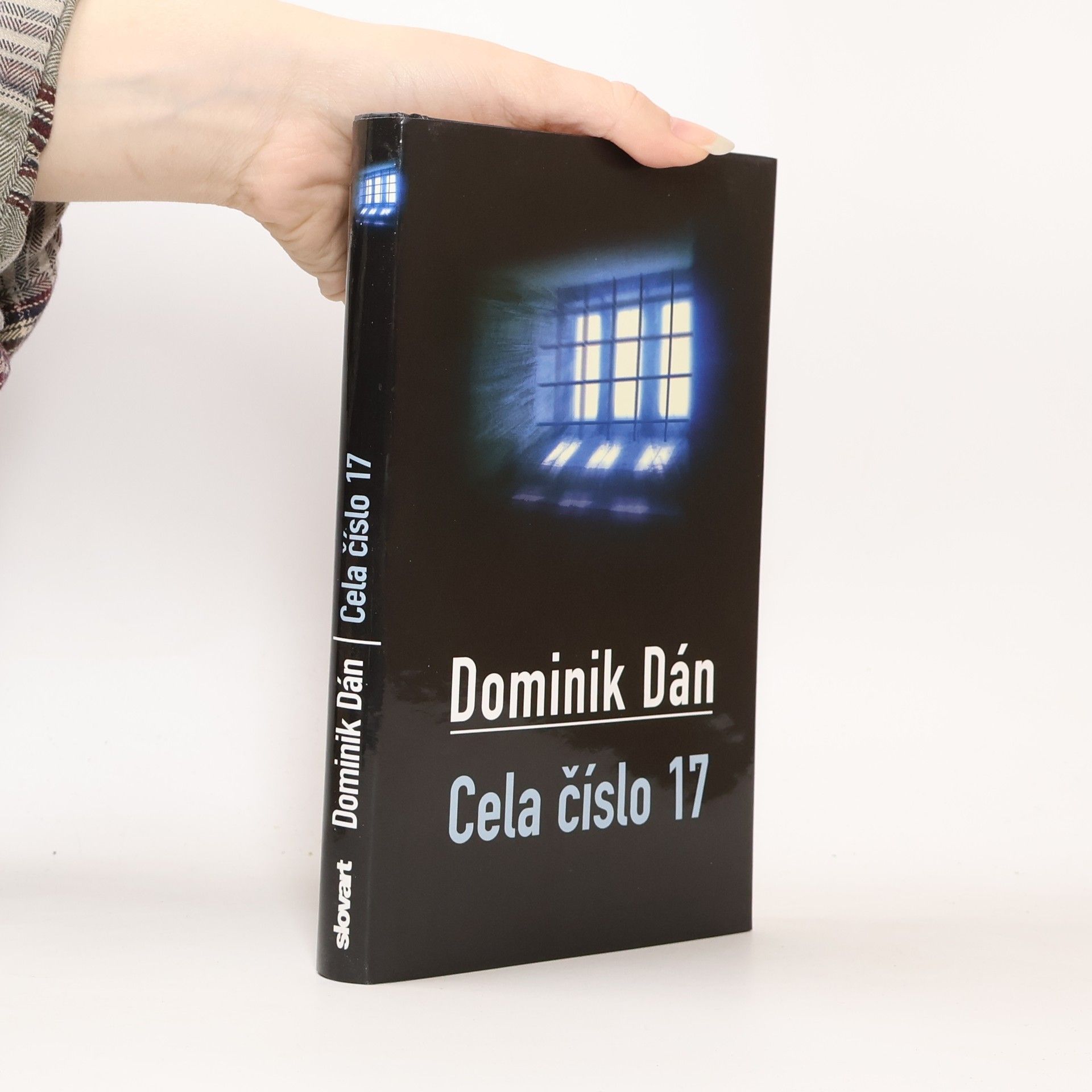 Dominik Dán Cela číslo 17
