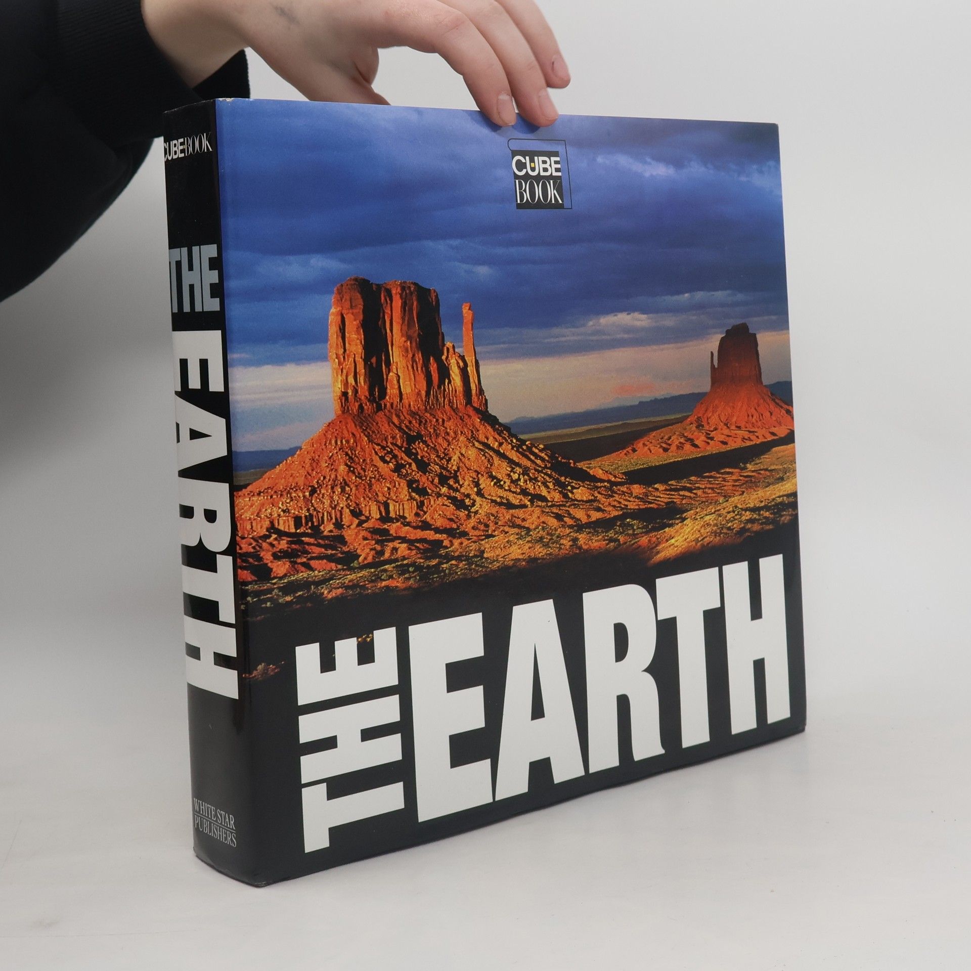 Alberto Bertolazzi The Earth