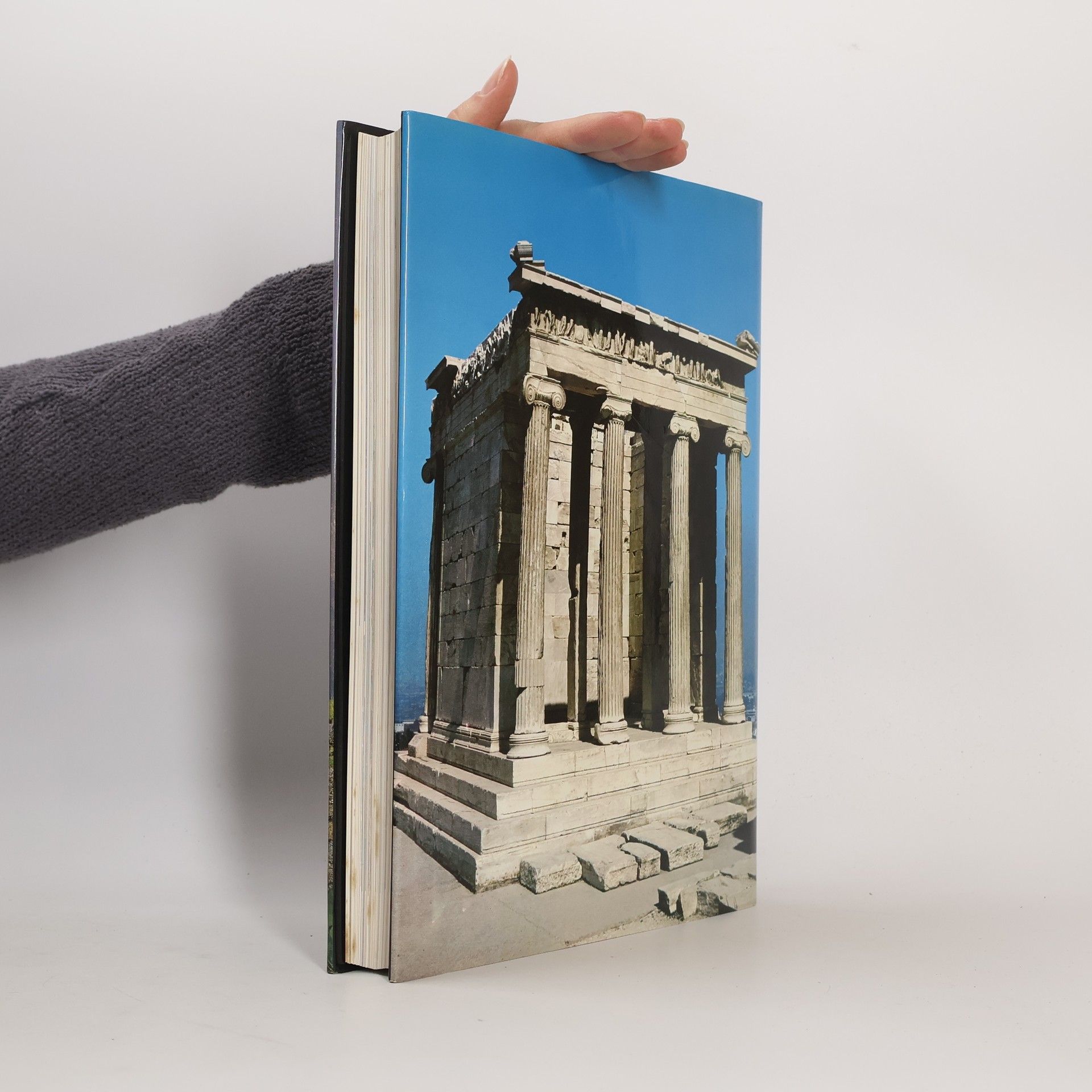 Courtlandt Canby Archaeology of the World