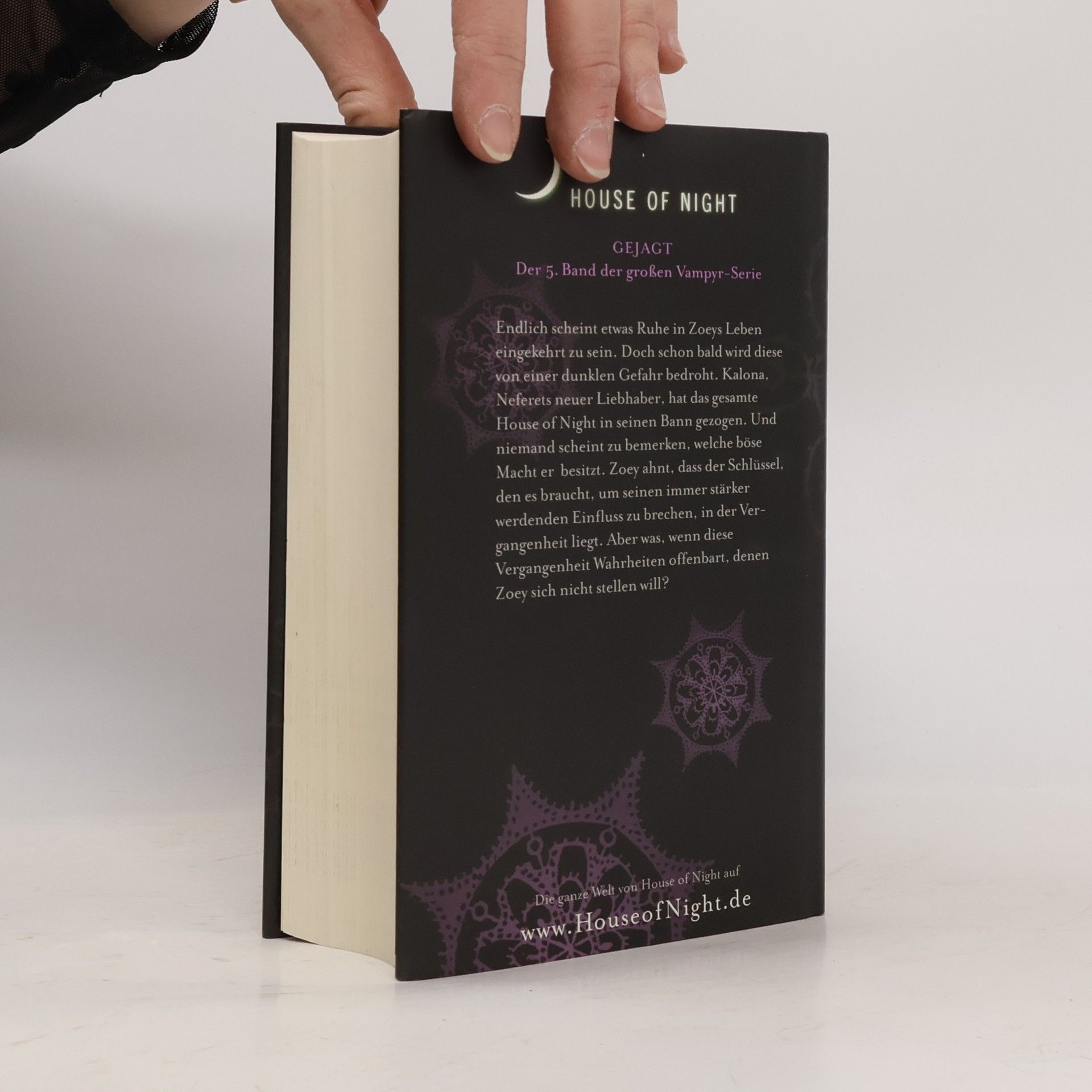 Phyllis Christine Cast House of Night 4. Gejagt