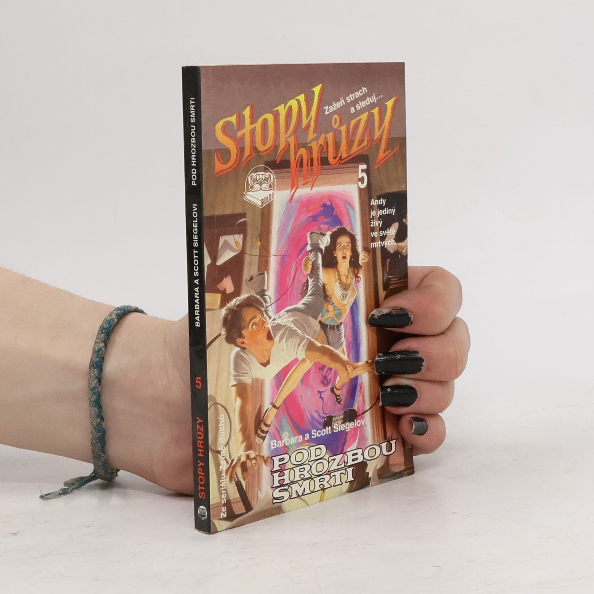Barbara Siegel Pod hrozbou smrti. Stopy hrůzy 5.