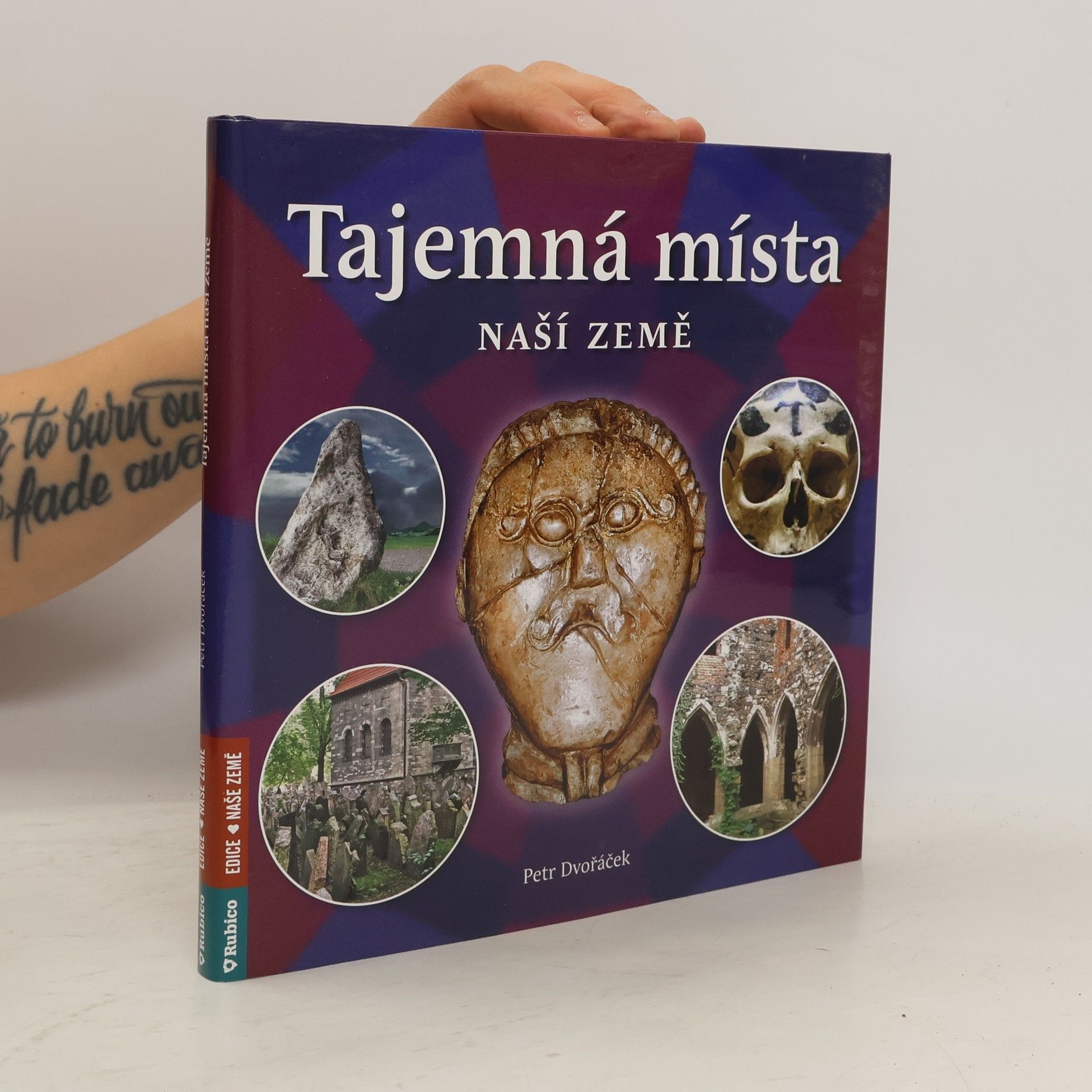 Petr Dvořáček Tajemná místa naší země