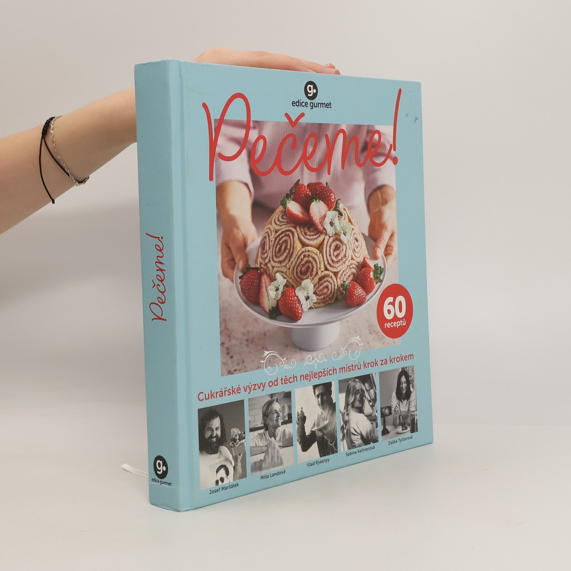 Kolektiv autorů Pečeme!