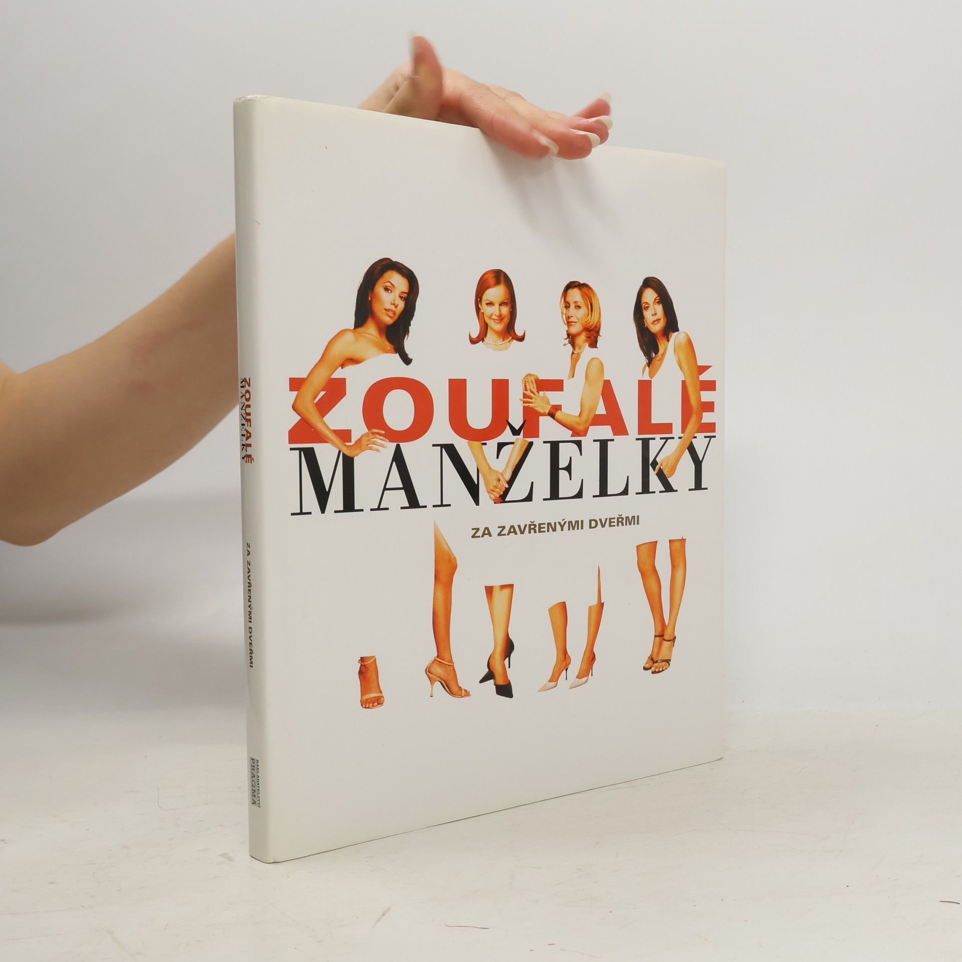 Jan Novák Zoufalé manželky: Za zavřenými dveřmi