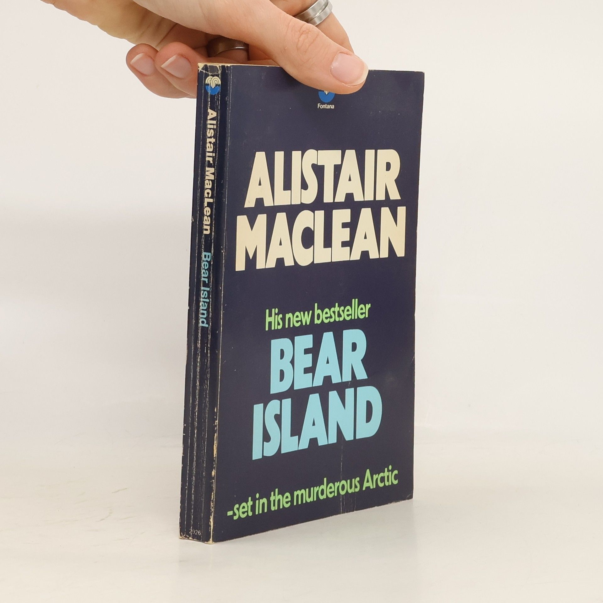 Alistair MacLean Bear Island