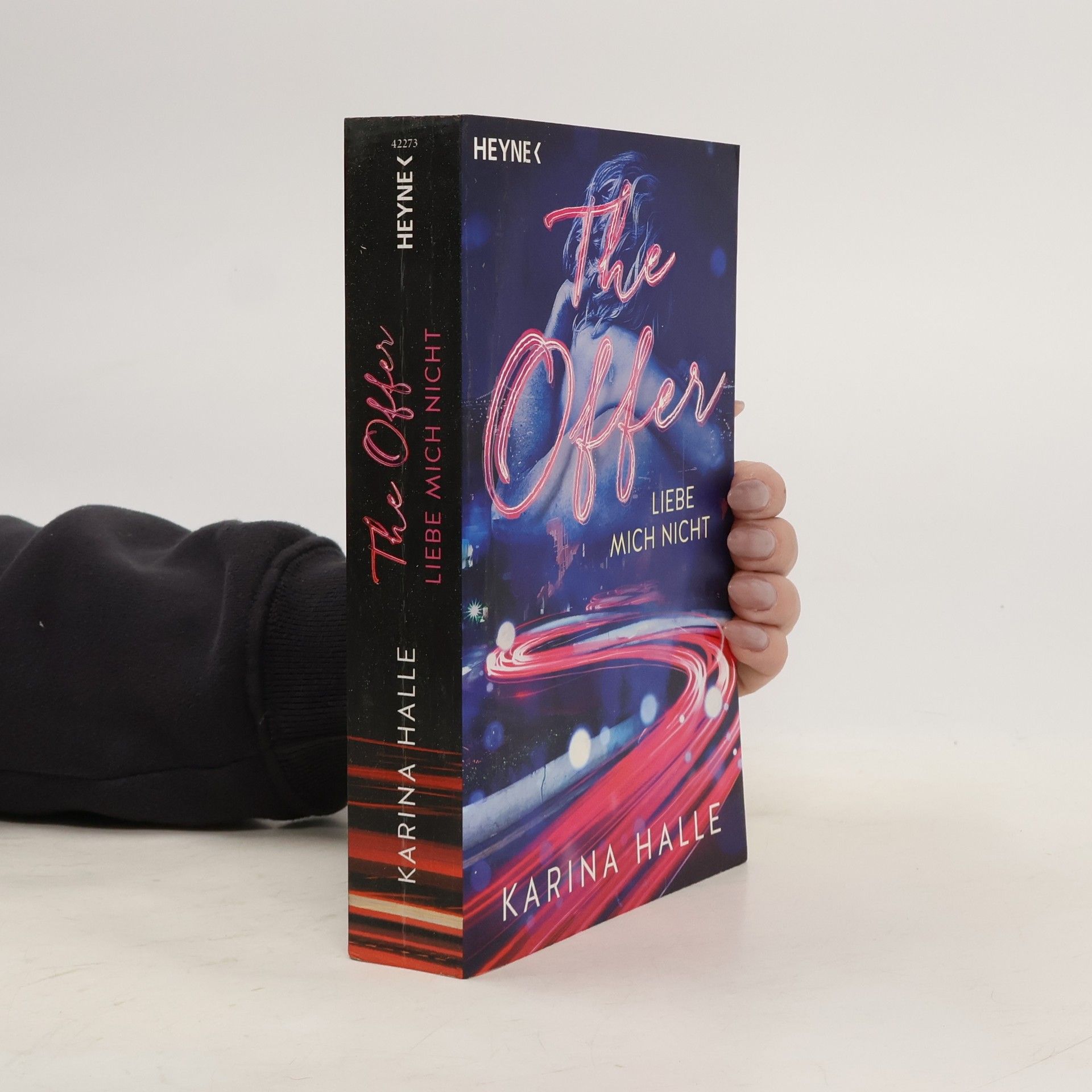 Karina Halle The offer