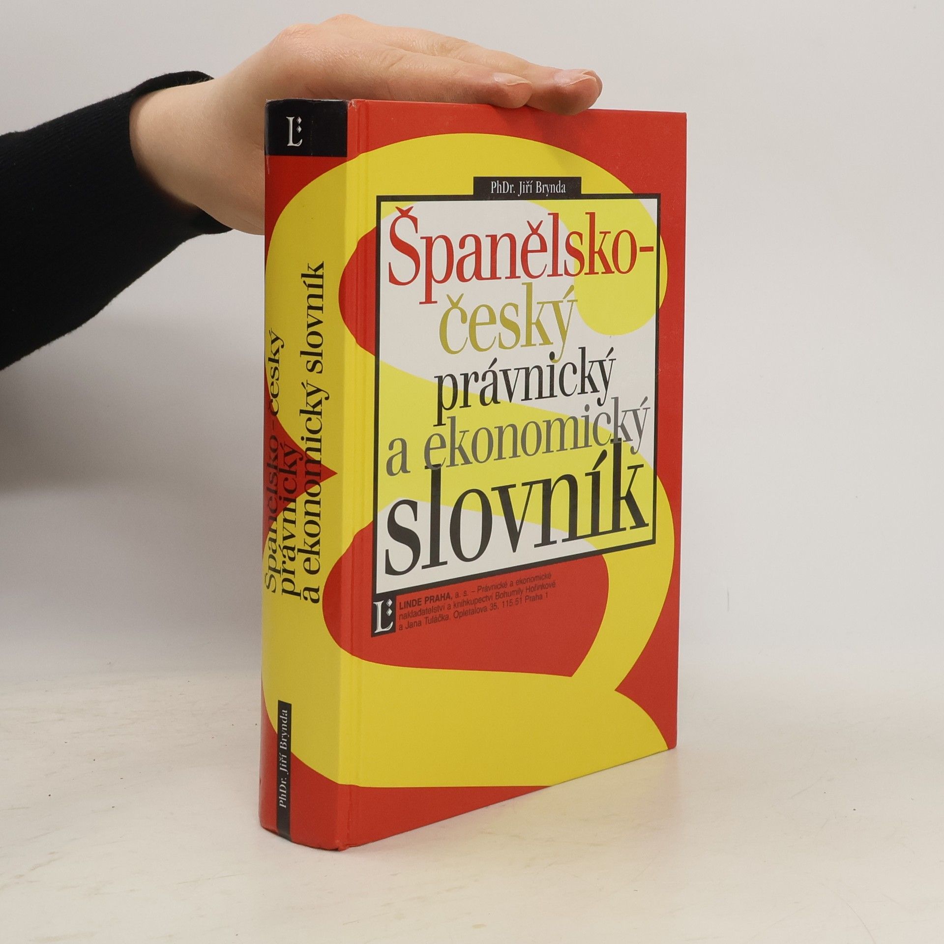 Jiří Brynda Španělsko-český právnický a ekonomický slovník