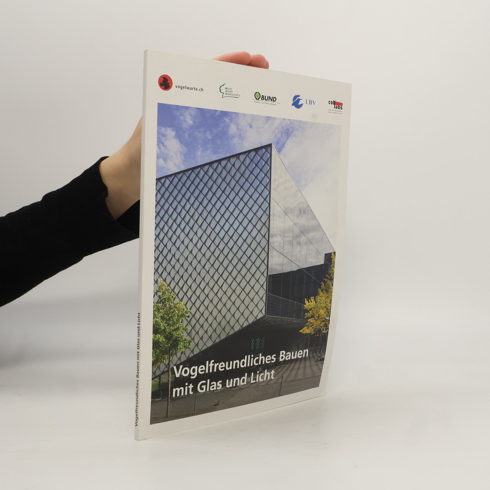 Vogelfreundliches Bauen mit Glas und Licht