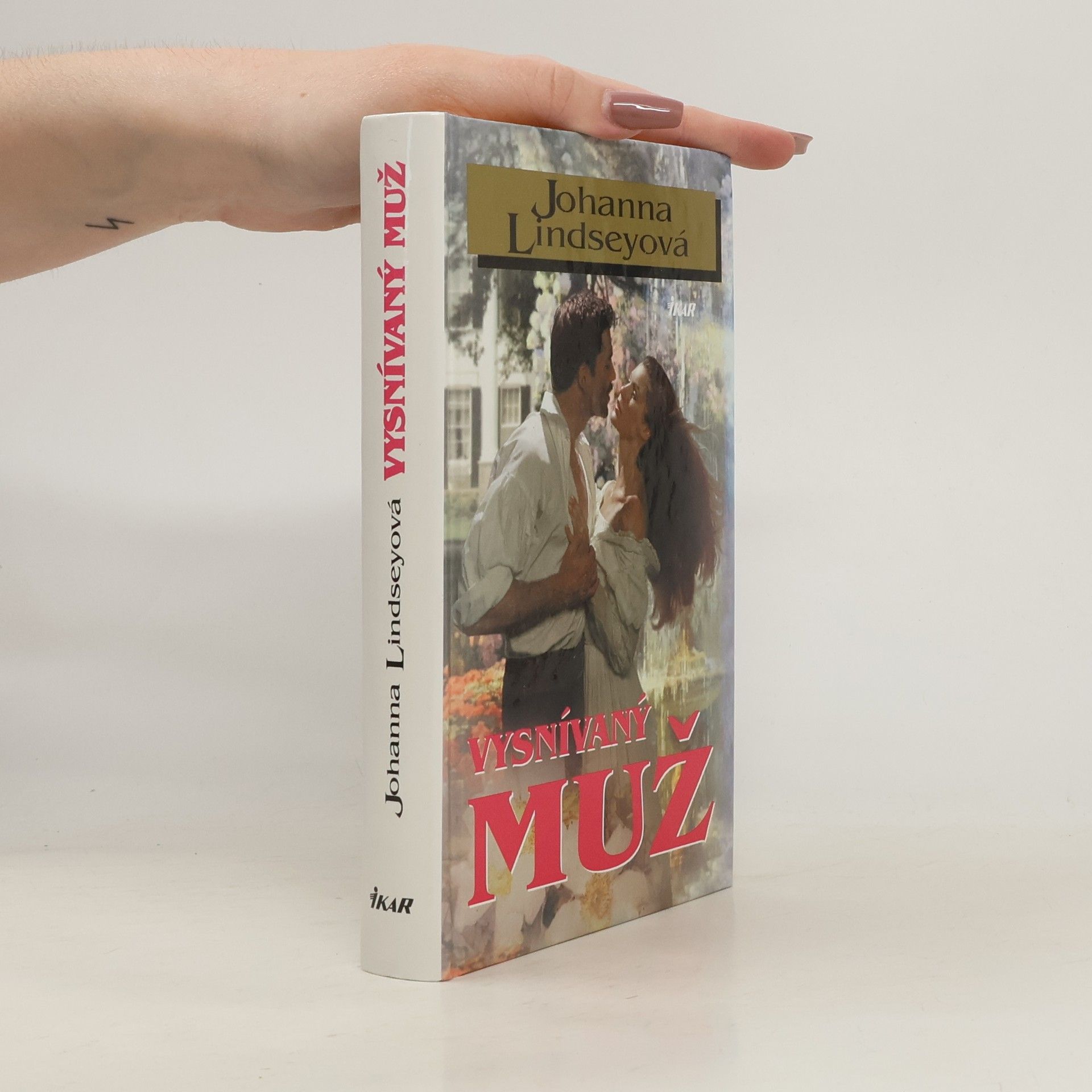 Johanna Lindsey Vysnívaný muž